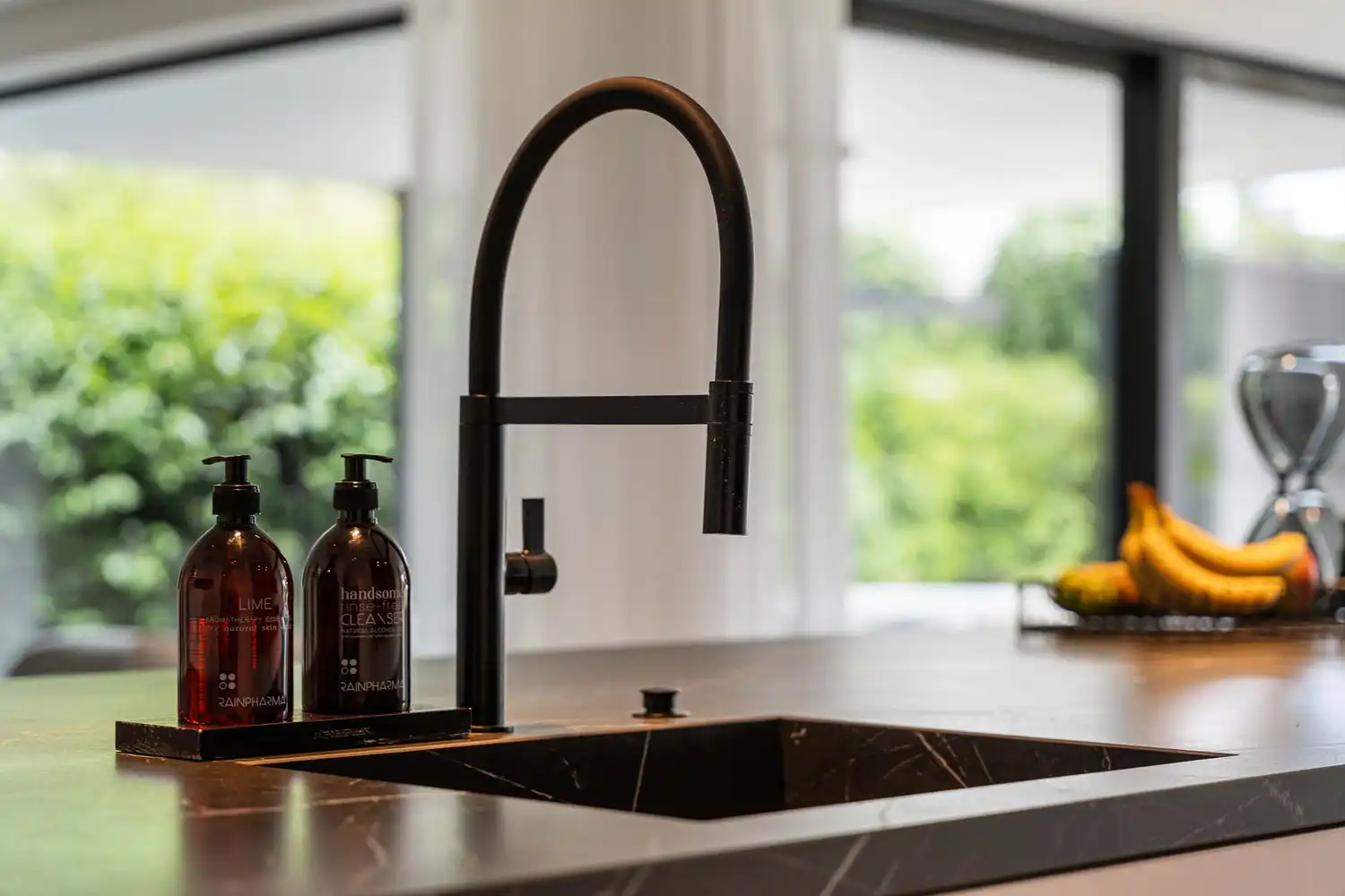 Exclusieve high-end villa met verwarmd zwembad op idyllische toplocatie! foto 11