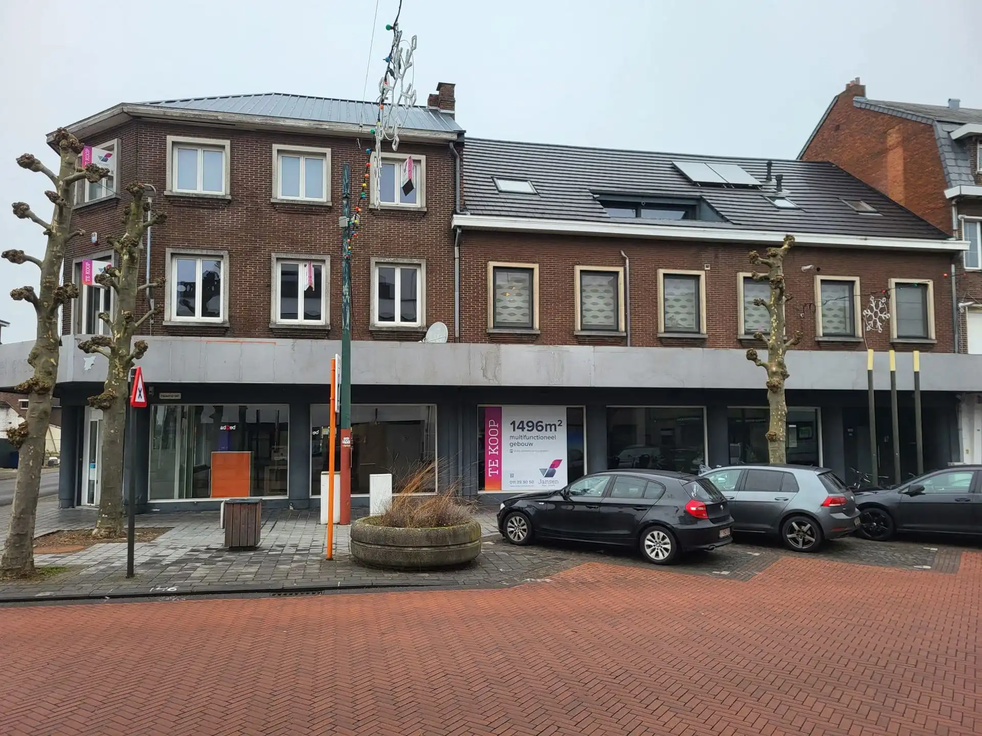 TE HUUR: Pand van 1386m² op de Pauwengraaf, Maasmechelen foto 3