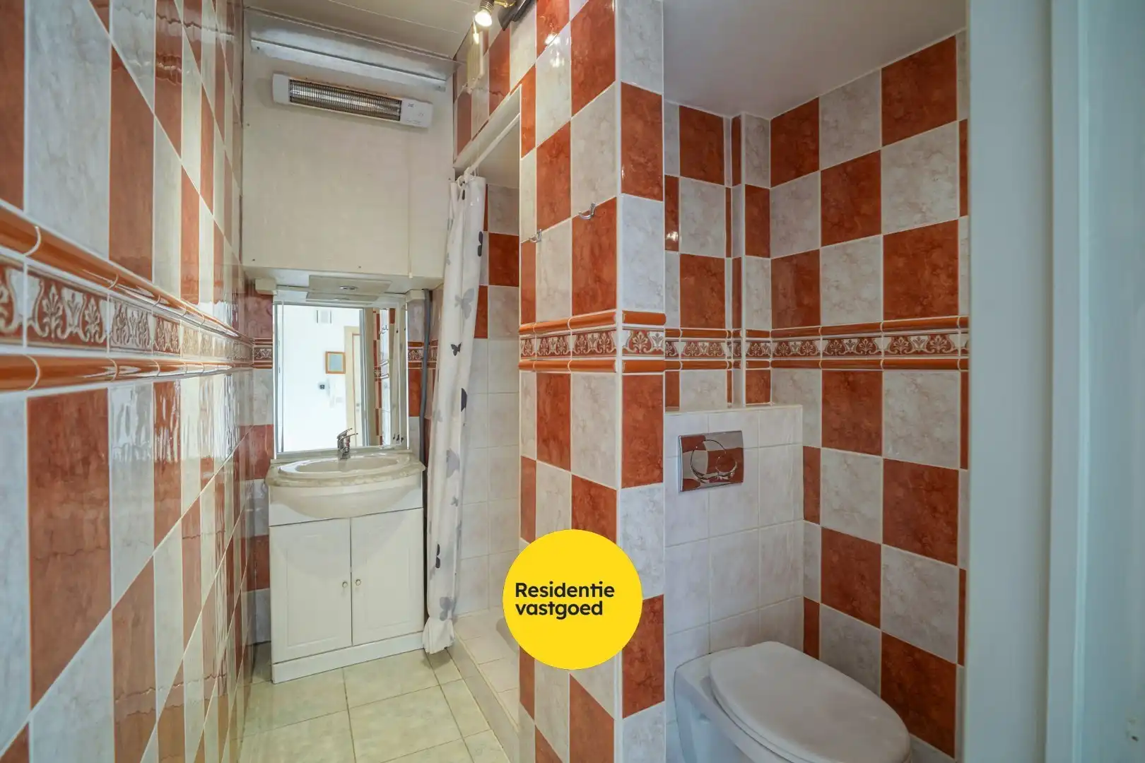 Instapklaar appartement met 2 slaapkamers– op wandelafstand van zee en winkels foto 13