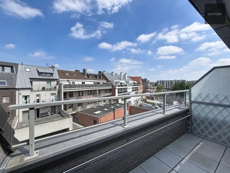 Ruime penthouse foto 32