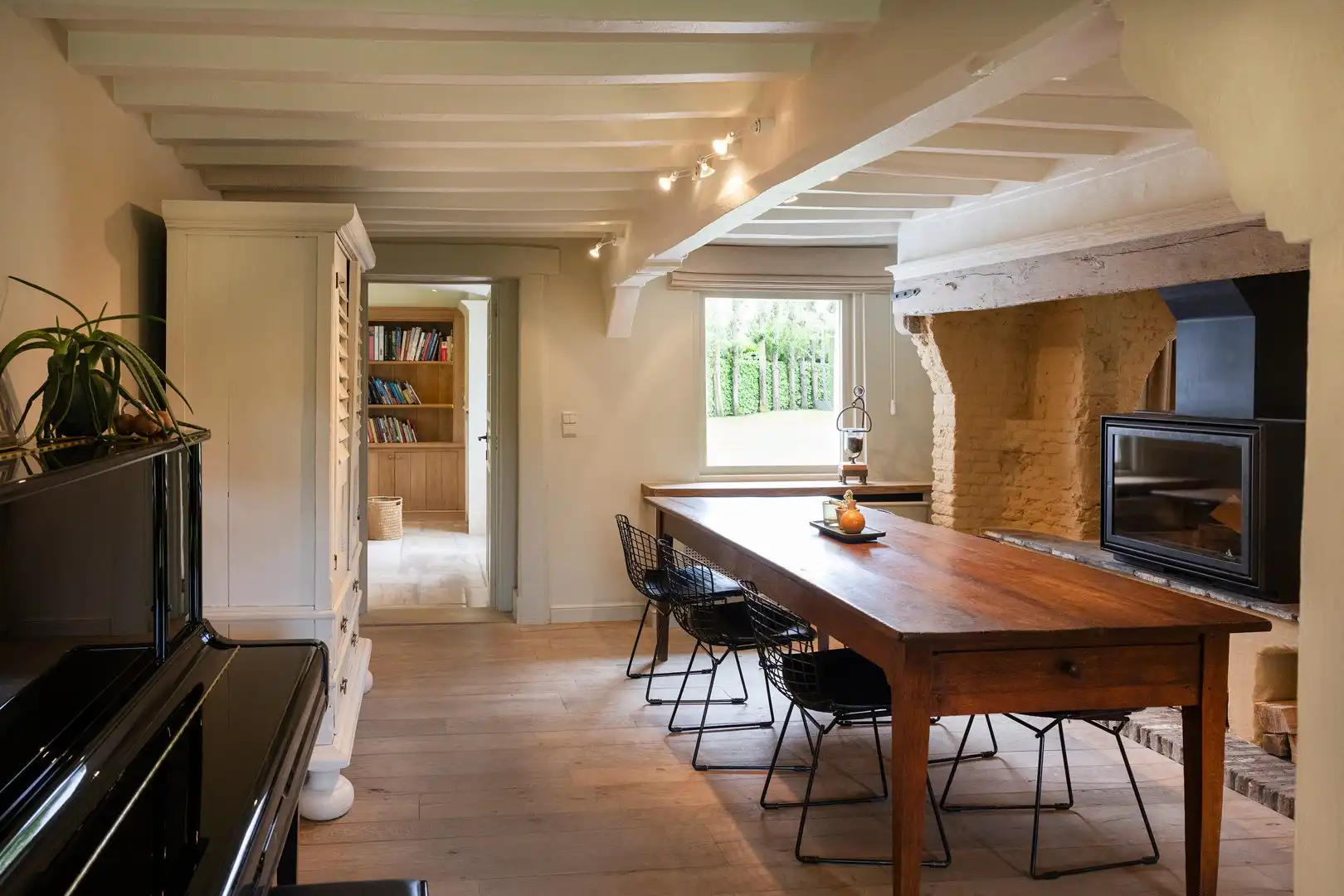 Zeer charmante woning met kwalitatieve, landelijke stijl. foto 4