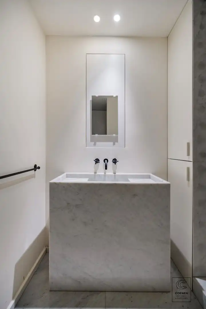 Ruim en verzorgd appartement van 121 m² op een centrale ligging te Antwerpen! foto 11