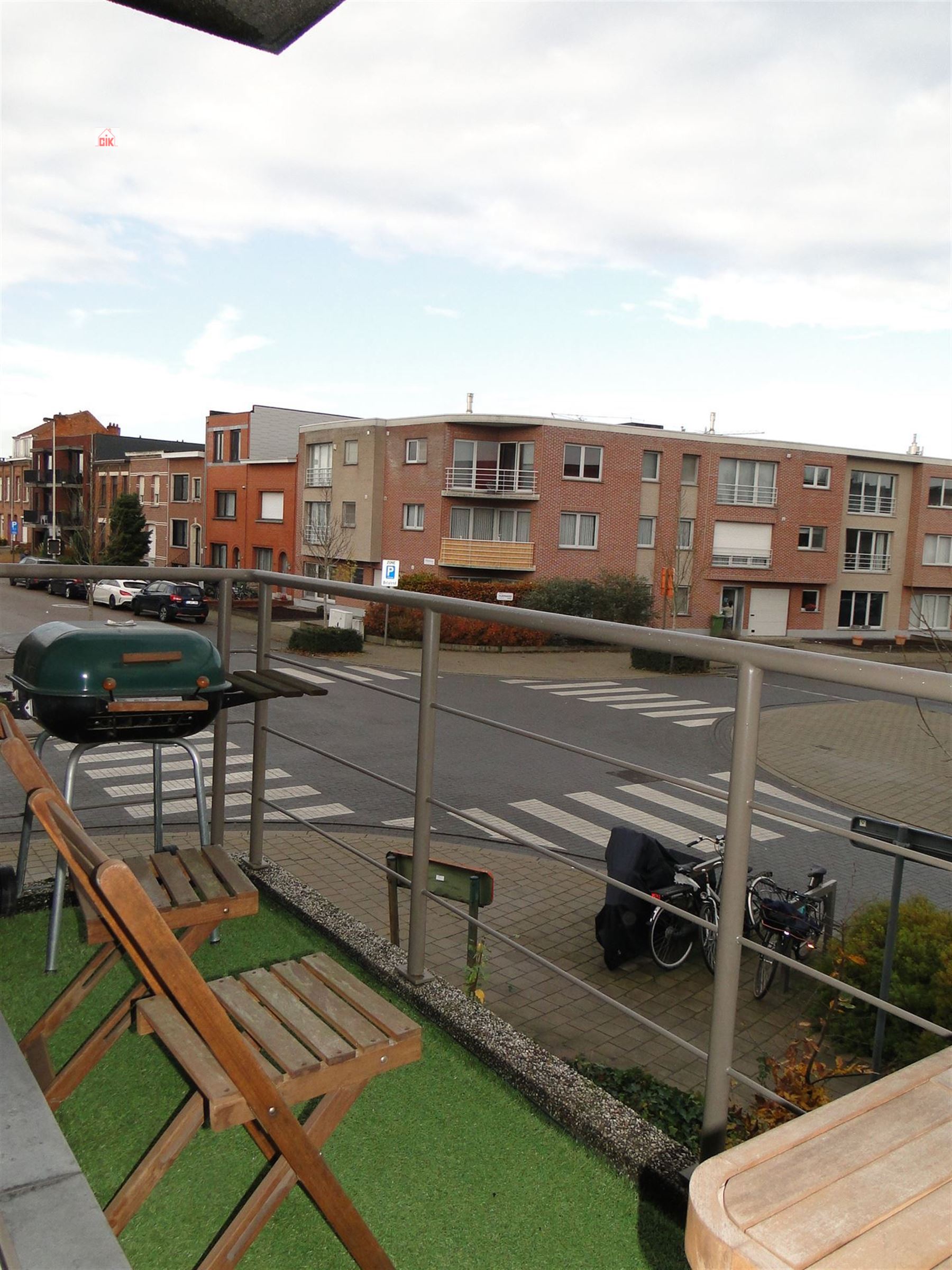 1 ste verdieping met terras foto 10