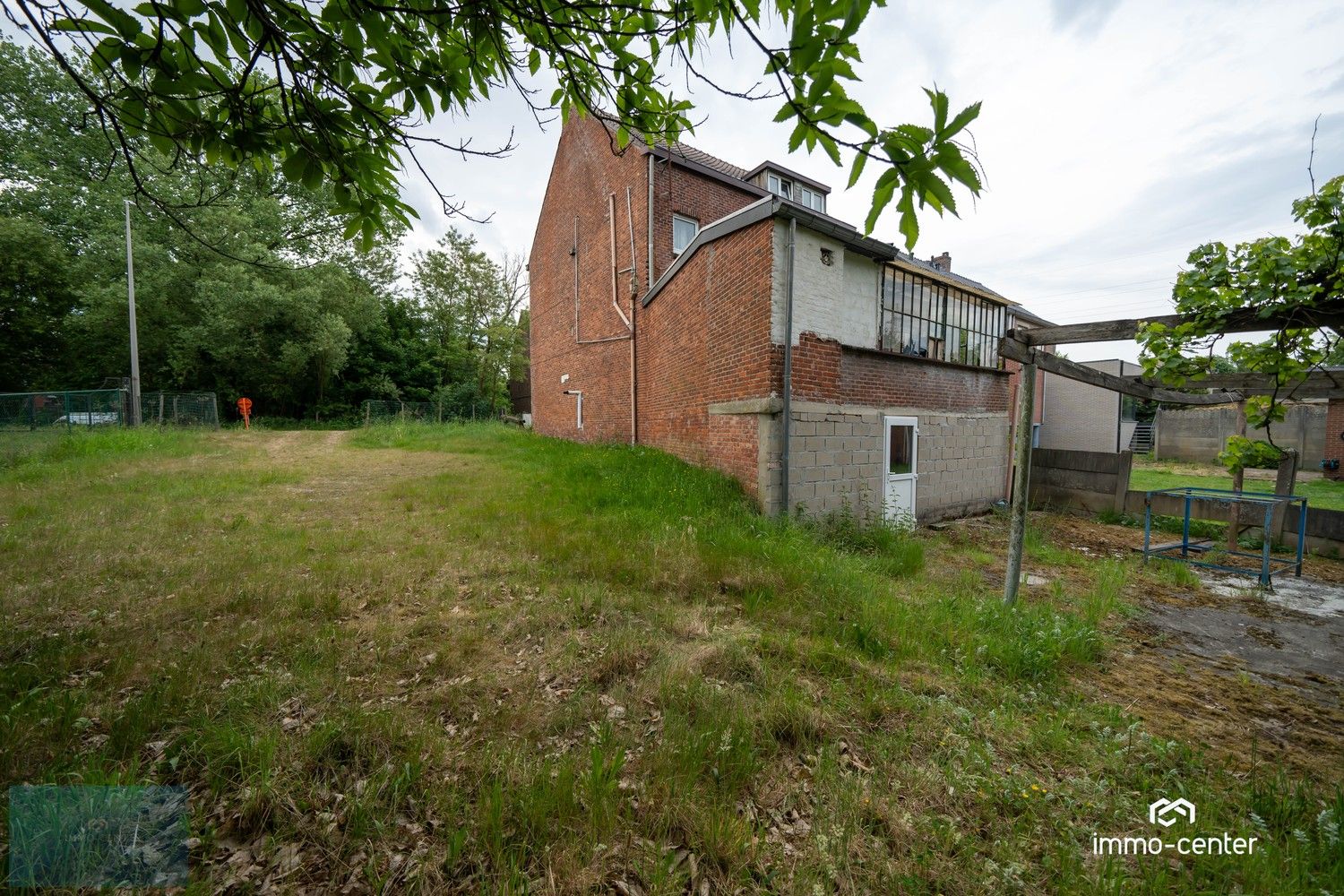 Te koop: Ruime open bebouwing met 5 slaapkamers en grote tuin – vlakbij Thor Park, Genk foto 5
