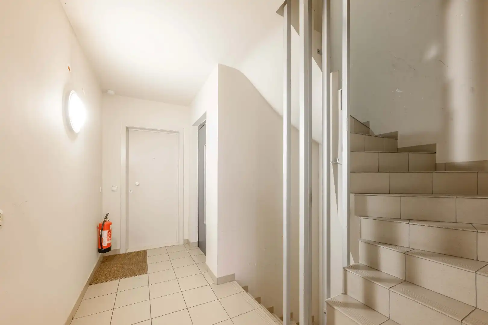 CENTRAAL GELEGEN APPARTEMENT (102 m²) MET 3 SLPKS | BERGING | AUTOSTAANPLAATS  foto 12