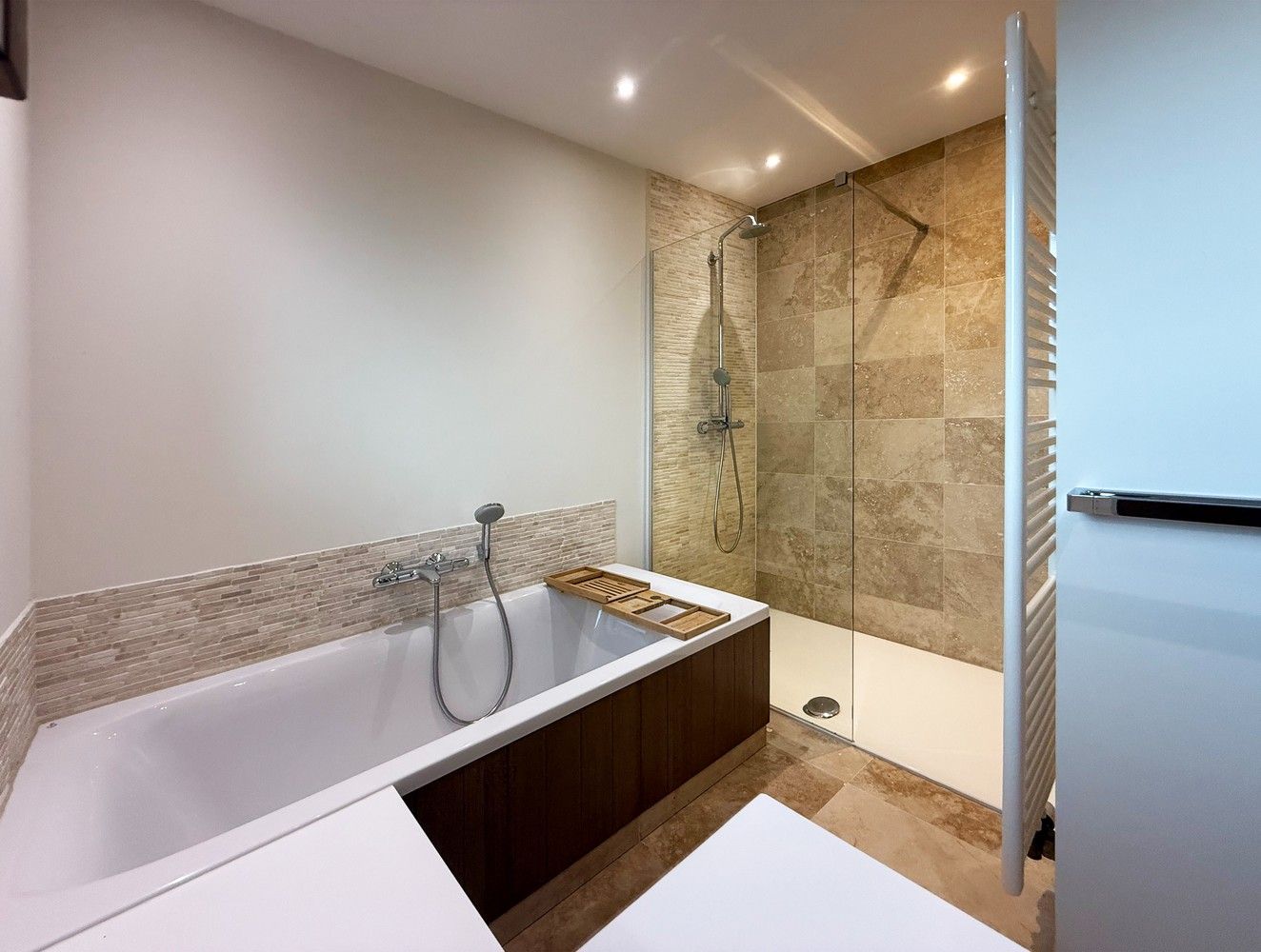 Stijlvolle villa met ruime tuin te huur op toplocatie nabij Lier foto 8