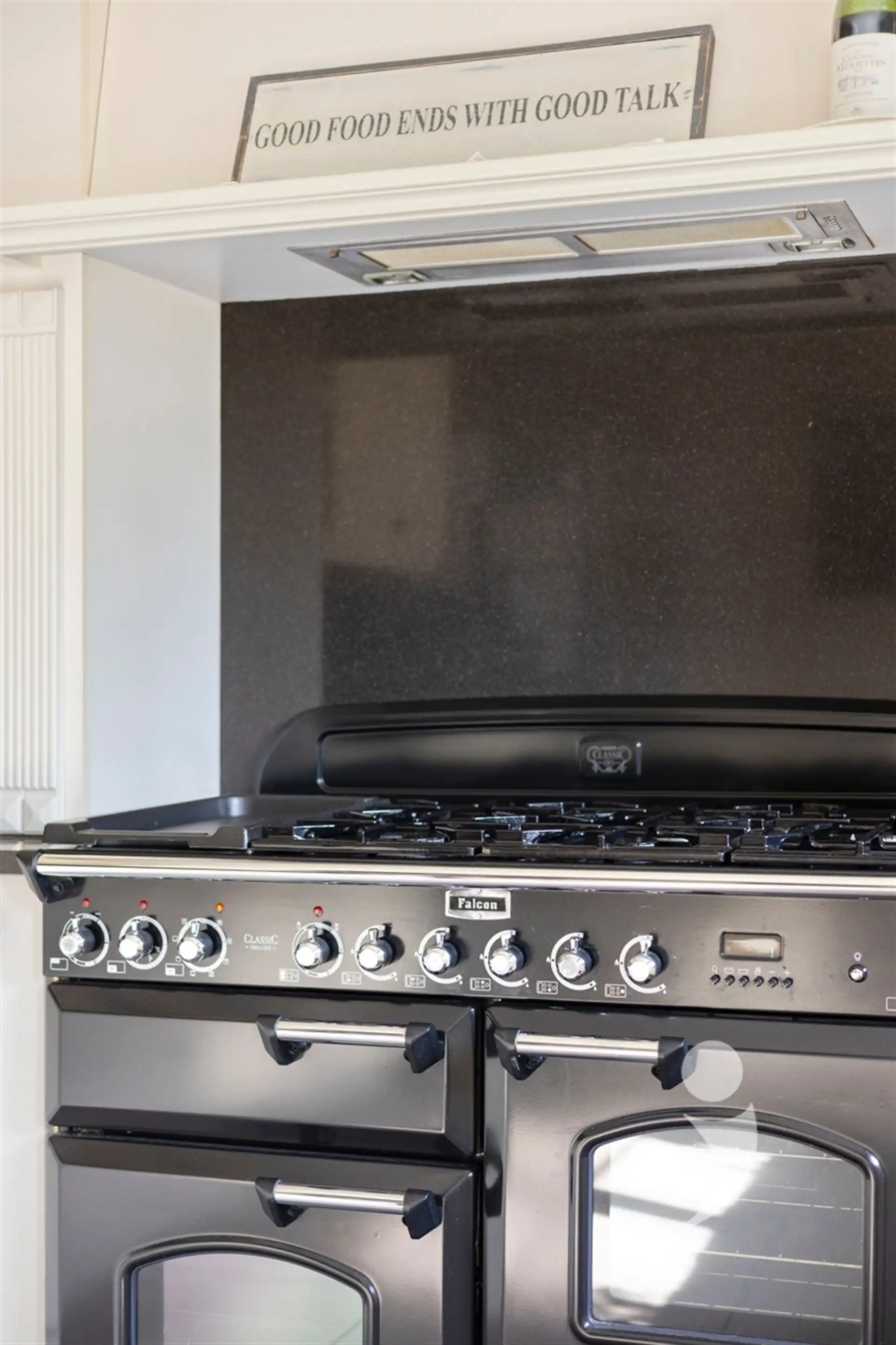 Prachtige villa met hoogwaardige afwerking foto 18