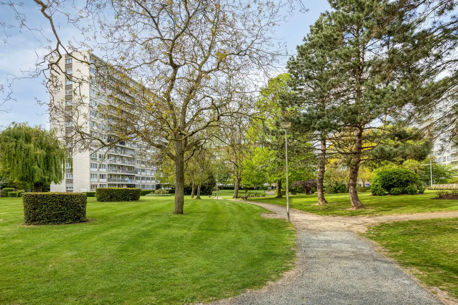 Op te frissen appartement met prachtig uitzicht op het park foto 17
