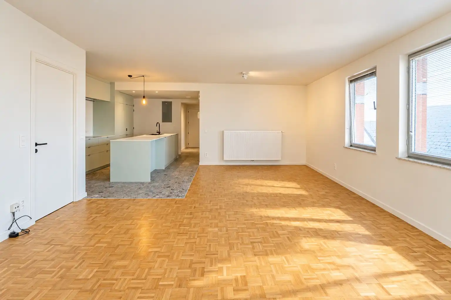 Gerenoveerd 2-slaapkamerappartement met uitzicht op Sint-Baafskathedraal foto {{pictureIndex}}