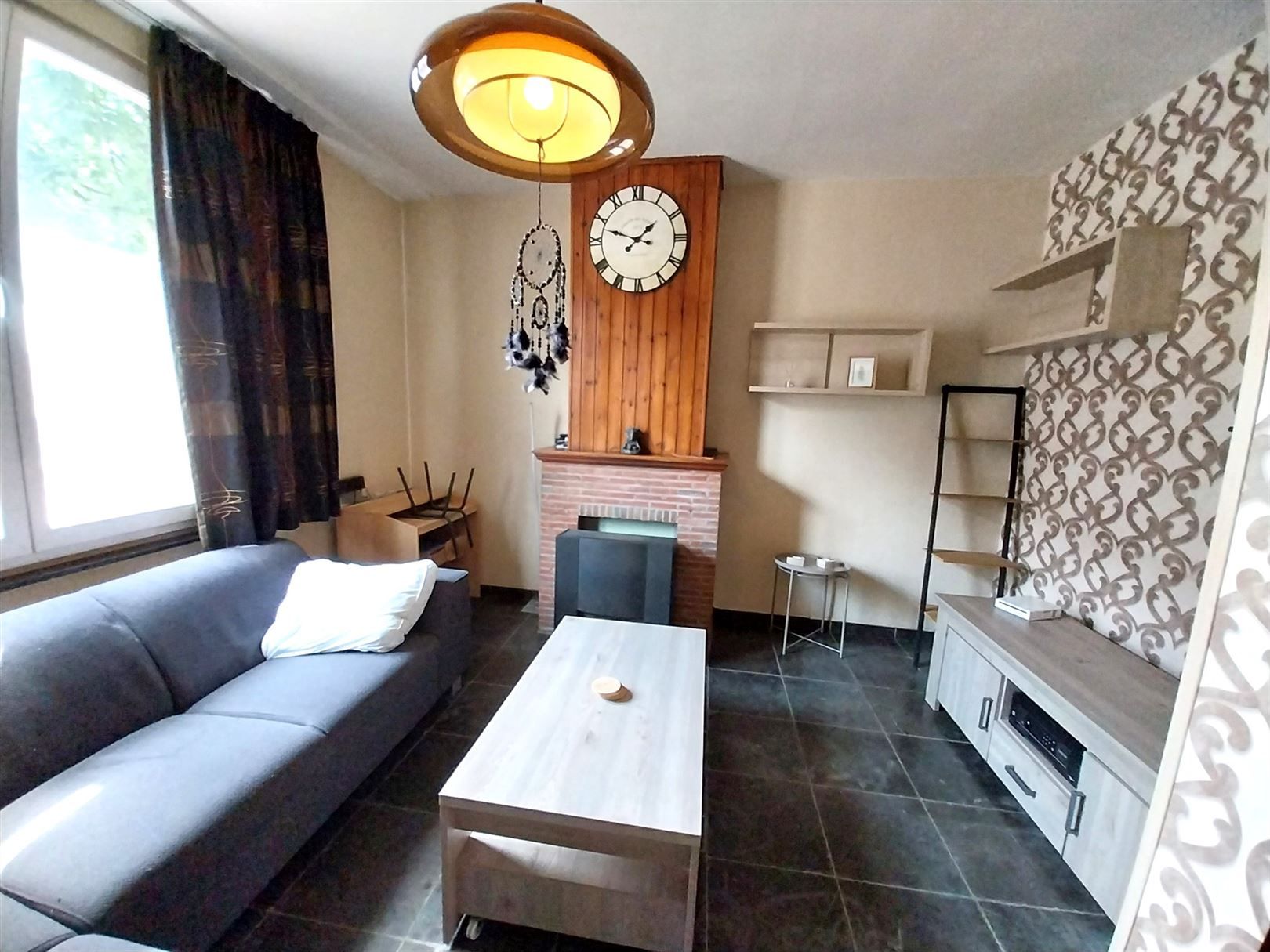TE HUUR: Woning met 2 slaapkamers en tuintje in Genk! foto 2