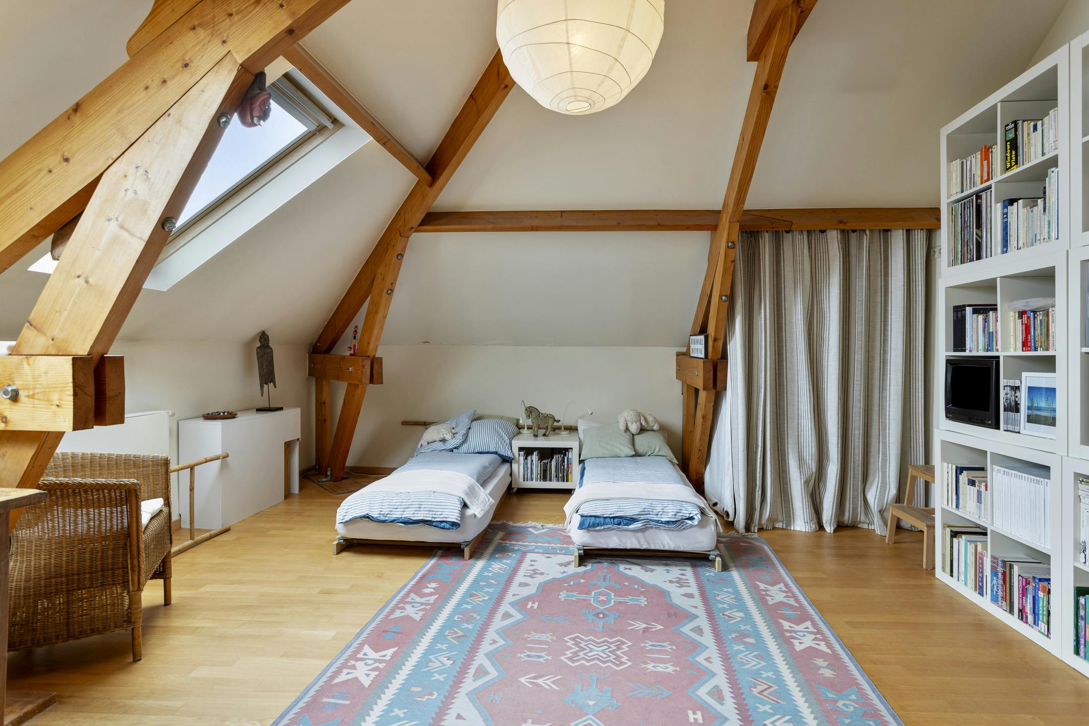 Ruim, lichtrijk appartement met twee slaapkamers te koop in Brugge foto 10