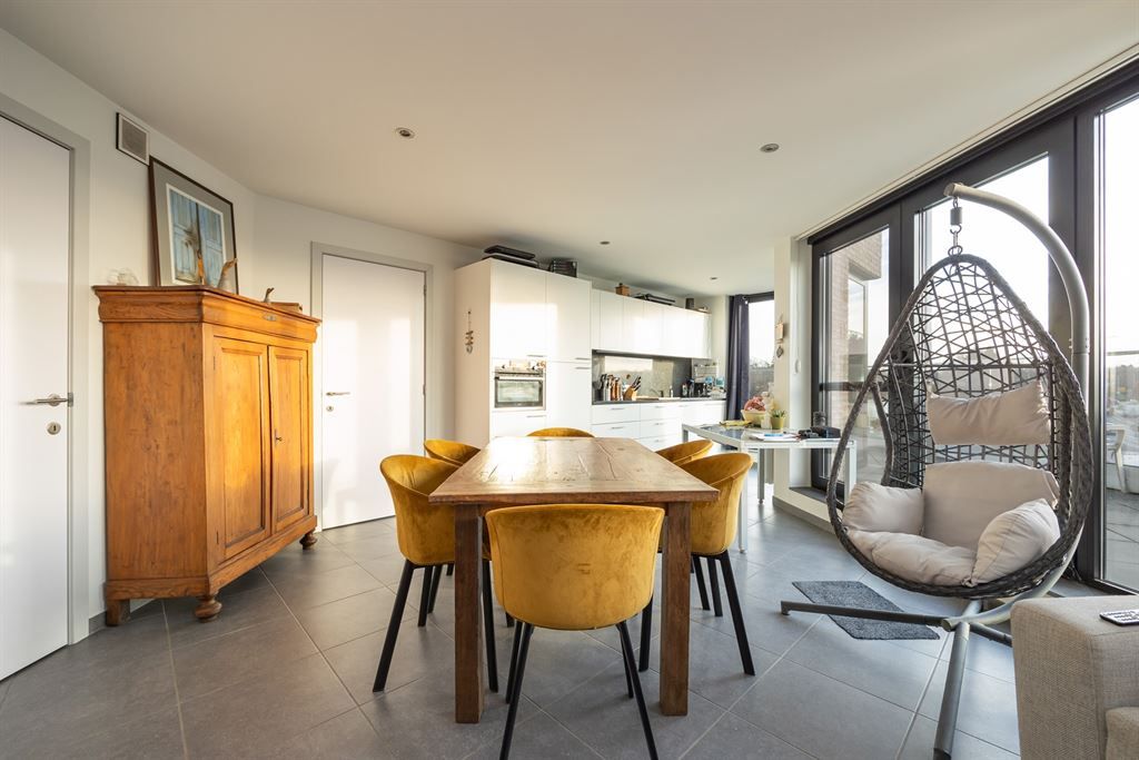 Recent en lichtrijk appartement met ruim terras! foto 7