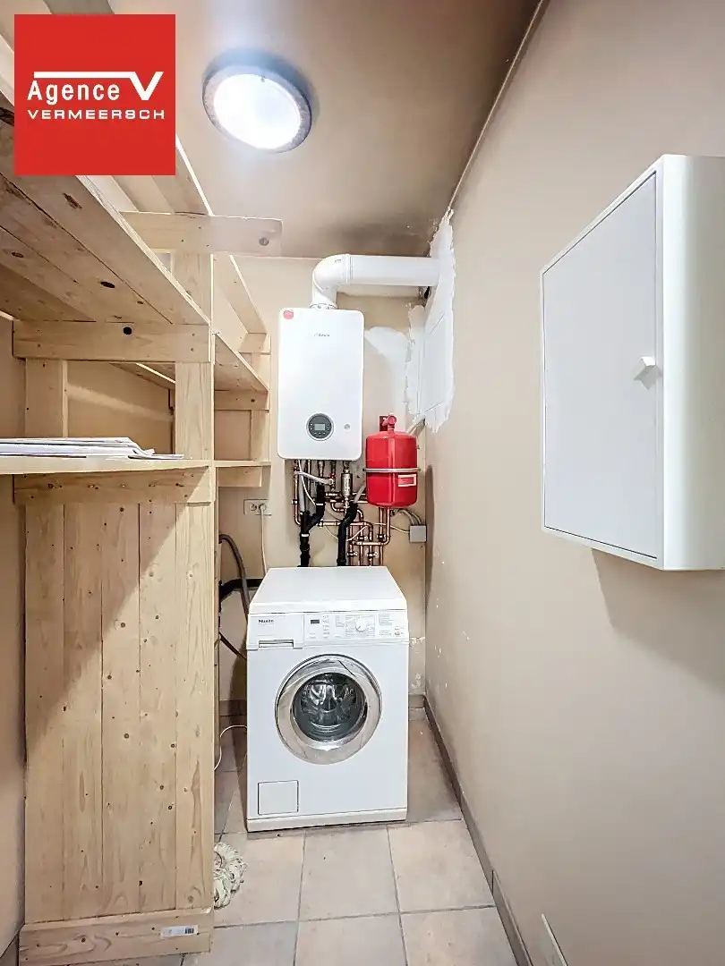 Klassevol gelegen gelijkvloers appartement te Mariakerke met terras.  foto 14