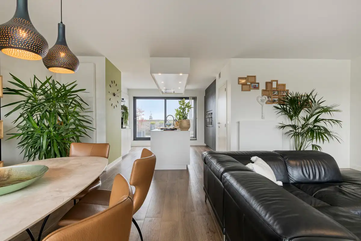 Prachtig dakappartement (140m2) vlakbij Boekenberg Park met 2 slks, 2 grote terrassen en ruim garage! foto 13