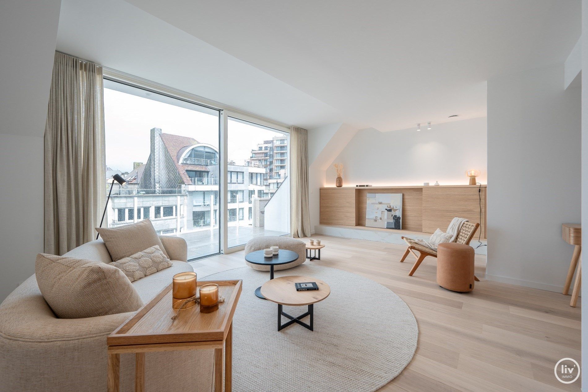  Prachtig 3-kamer(duplex)app.. in een (ver)nieuwbouw-project "Carolus"' met mooie gevelbreedte.  foto 1