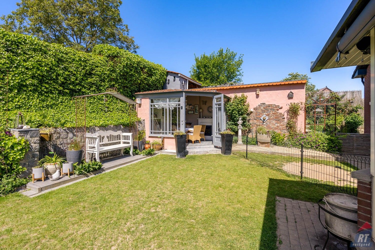 Instapklare open bebouwing met tuin op het zuidwesten en 4 slaapkamers foto 21