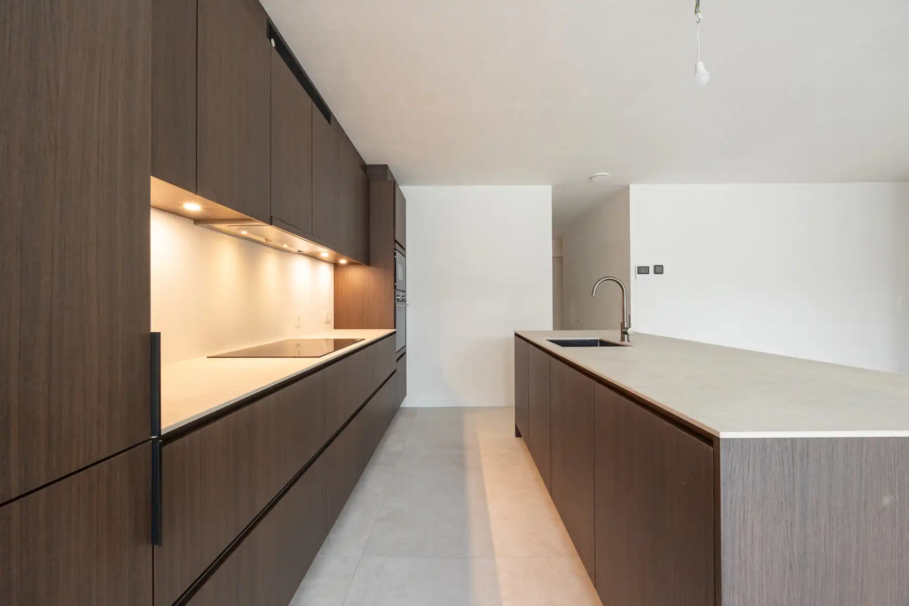 De Tram A1.4 - Appartement op de 1ste verdieping van 125m² met 3 slaapkamers en terras. foto 4