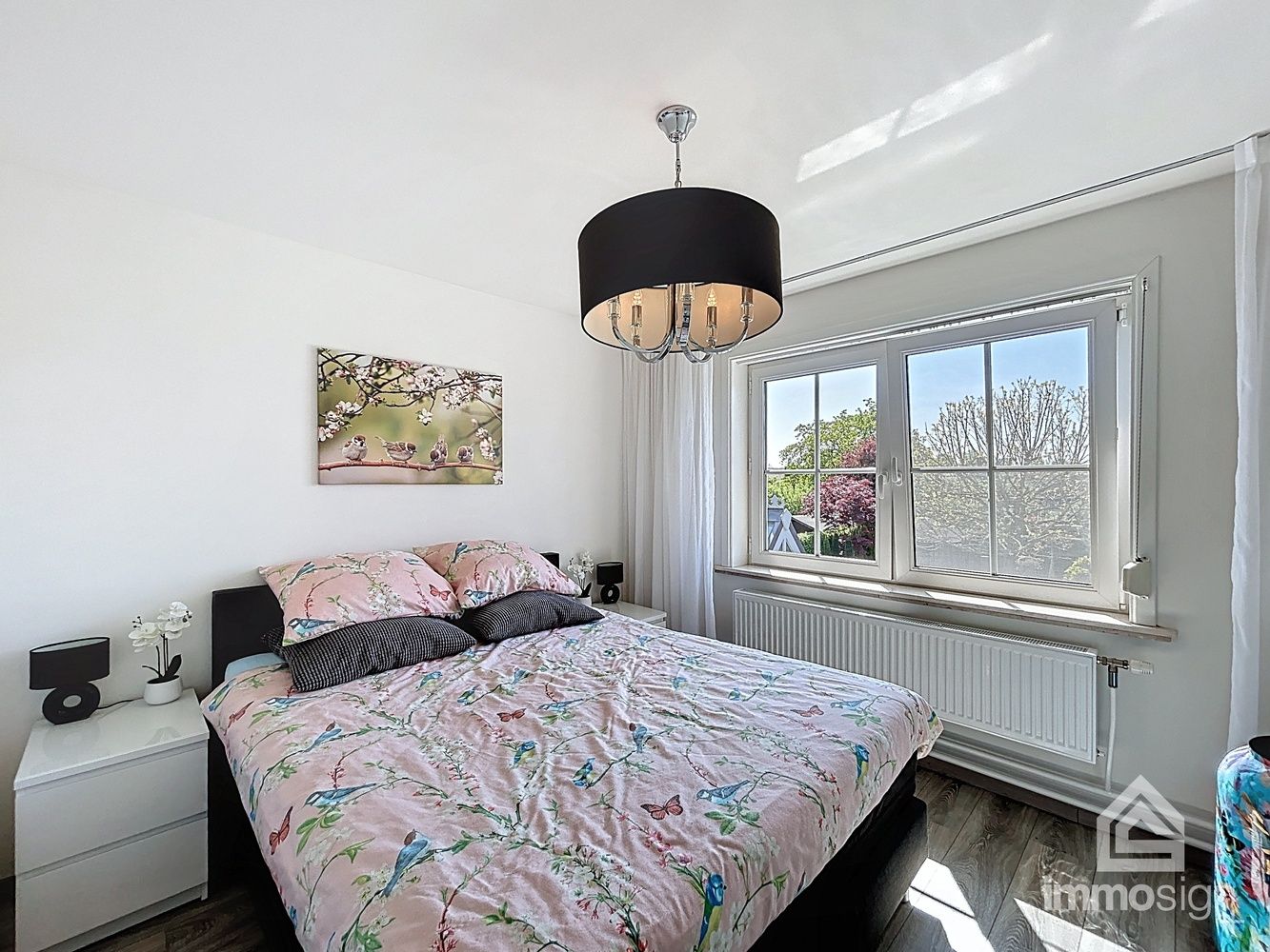 Instapklare gezinswoning met 3 slaapkamers, 2 badkamers, vrijstaande garage en prachtige tuinkamer foto 39