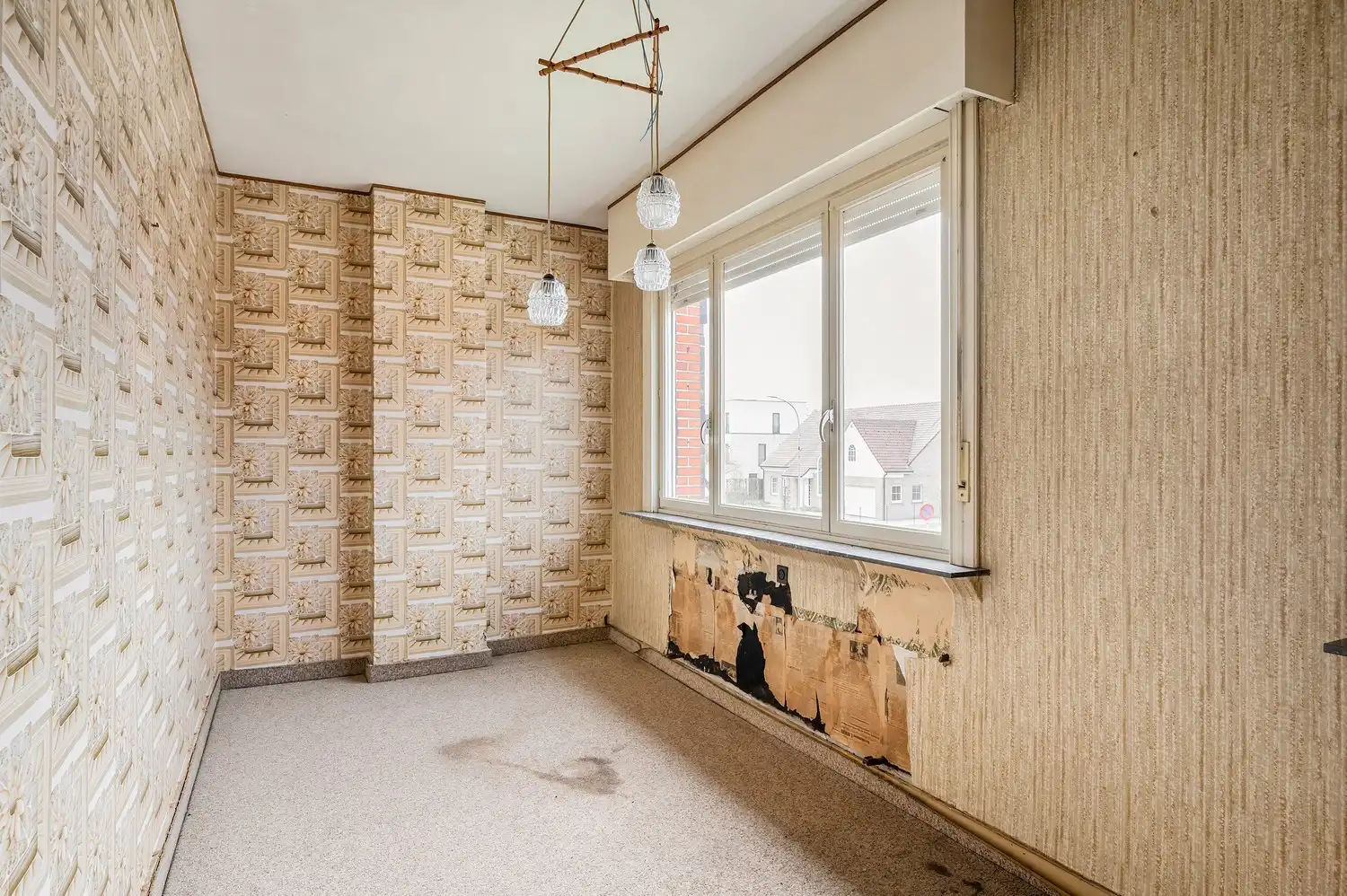 TE RENOVEREN WONING MET 3 SLPKS, PRACHTIGE TUIN + ACHTERLIGGENDE STAANPLAATS foto 18