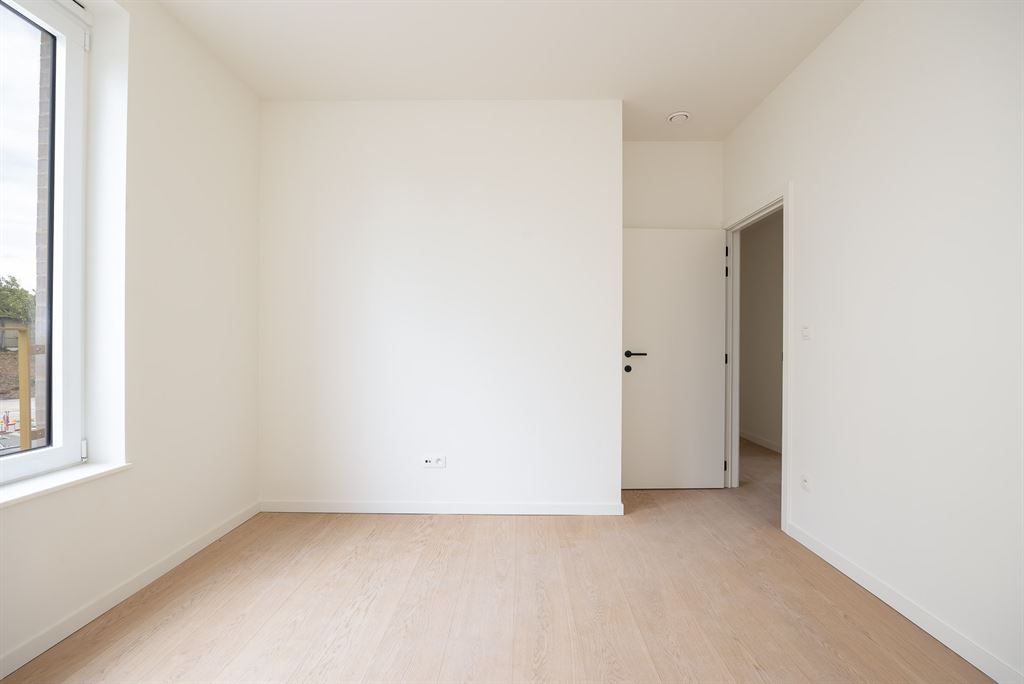 Ruim 3-slaapkamer appartement met luxe afwerking foto 9