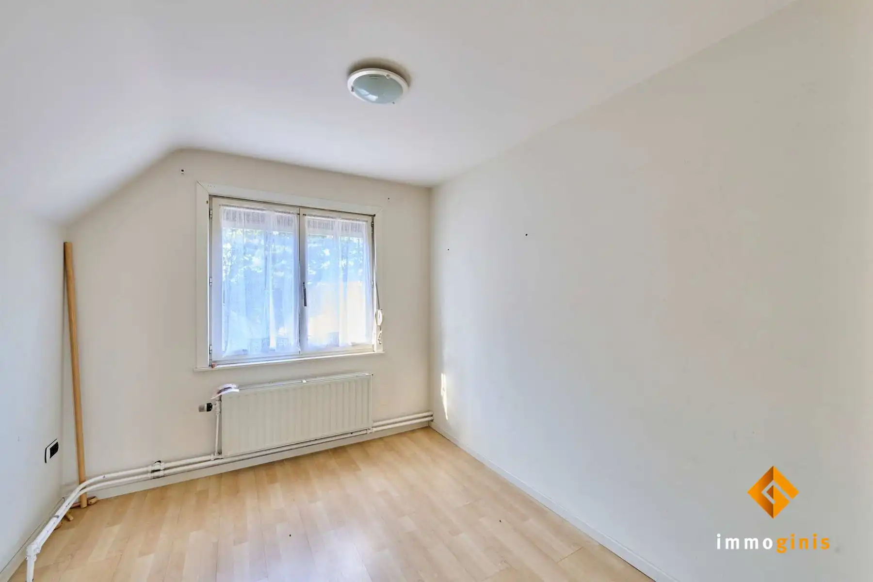 Woning met 3 slaapkamers op perceel van 59a50ca, in een rustige en groene omgeving. Ideaal voor dierenliefhebbers! foto 12