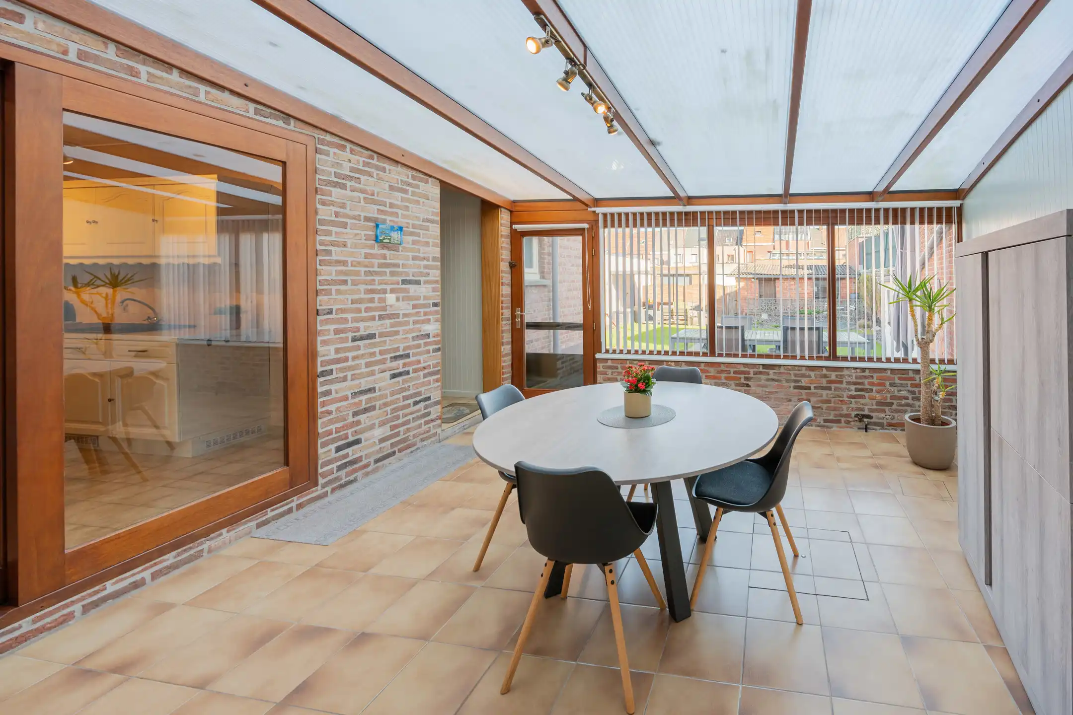 Charmante gezinswoning met garage in hartje Willebroek foto 7