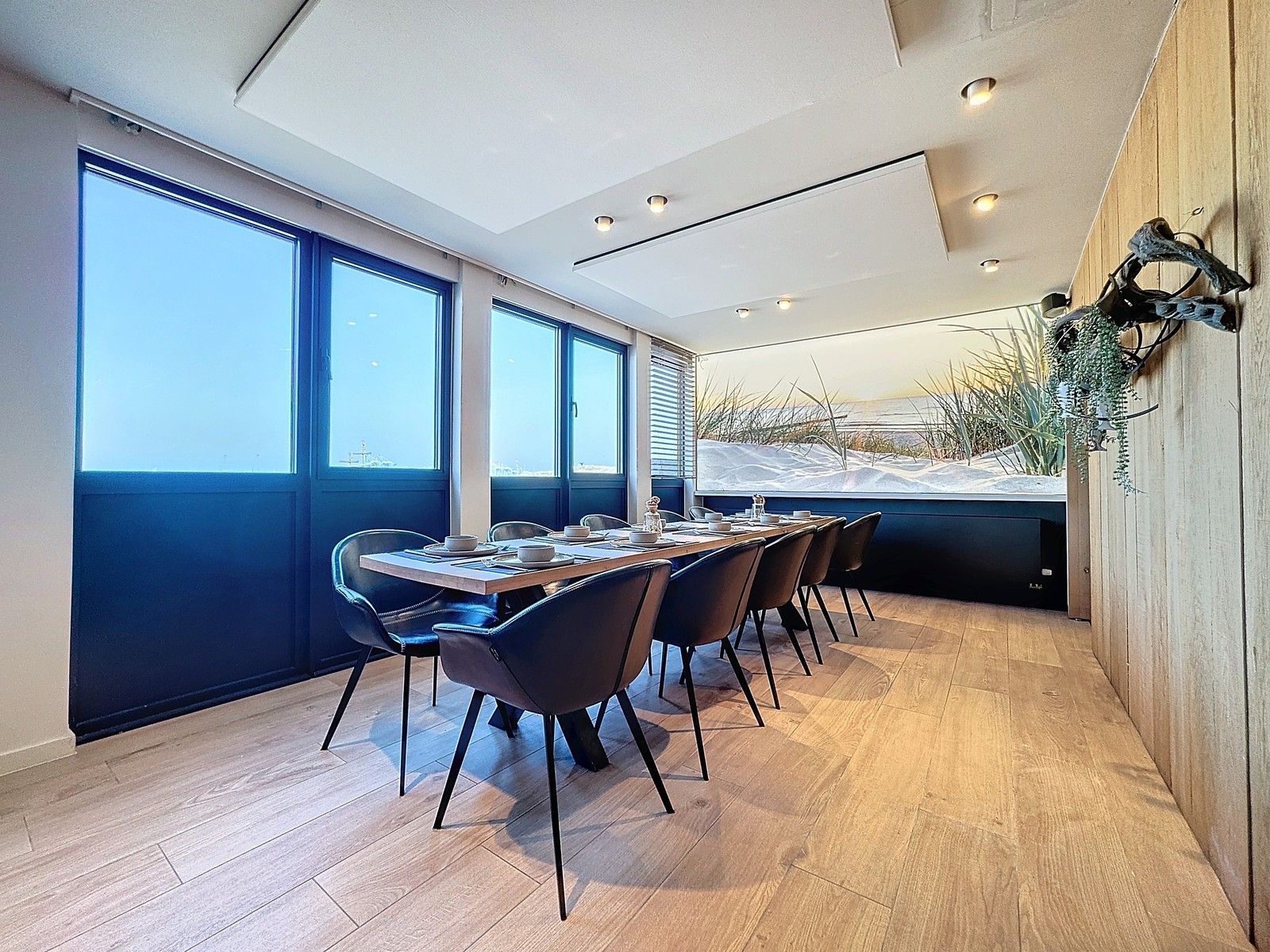 Uniek & exclusief aanbod: instapklaar (zo goed als nieuw) HORECAPAND (restaurant/brasserie), inclusief de VOLLEDIGE inboedel TE HUUR op de zeedijk te Zeebrugge! foto 4