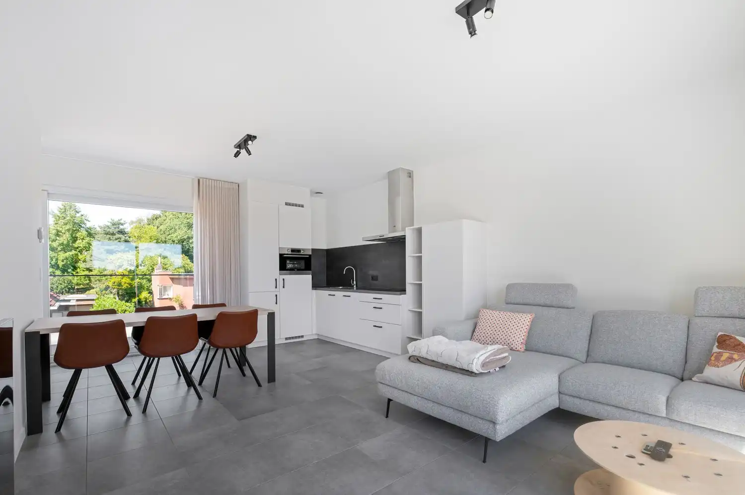 Prachtig appartement met 1 SLPKR te Beerzel foto 2