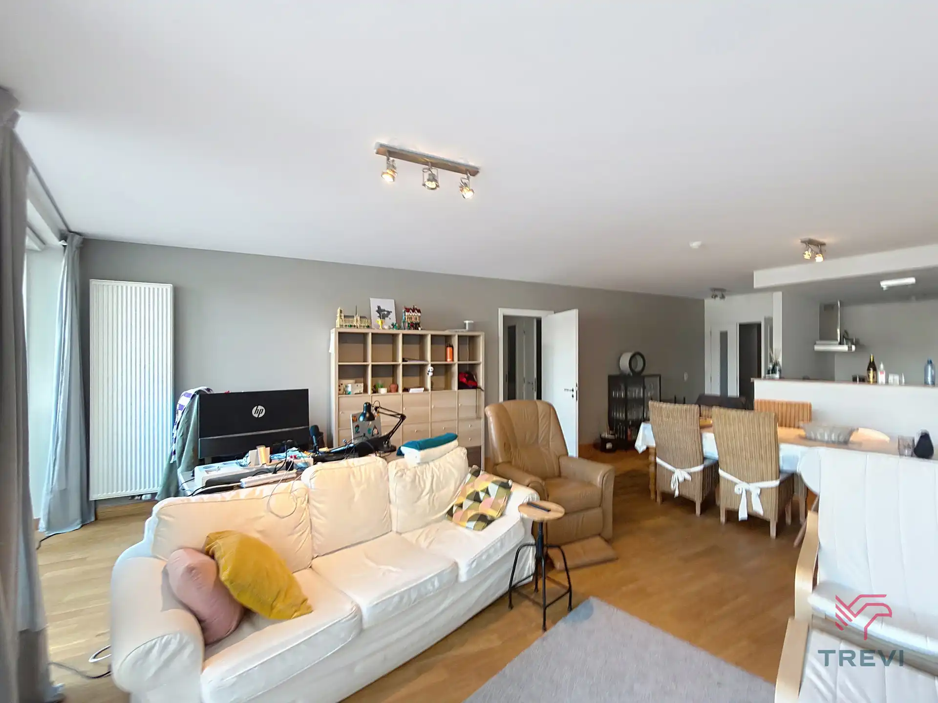 2 SLAAPKAMER APPARTEMENT IN HET CENTRUM VAN BRUSSEL foto 2