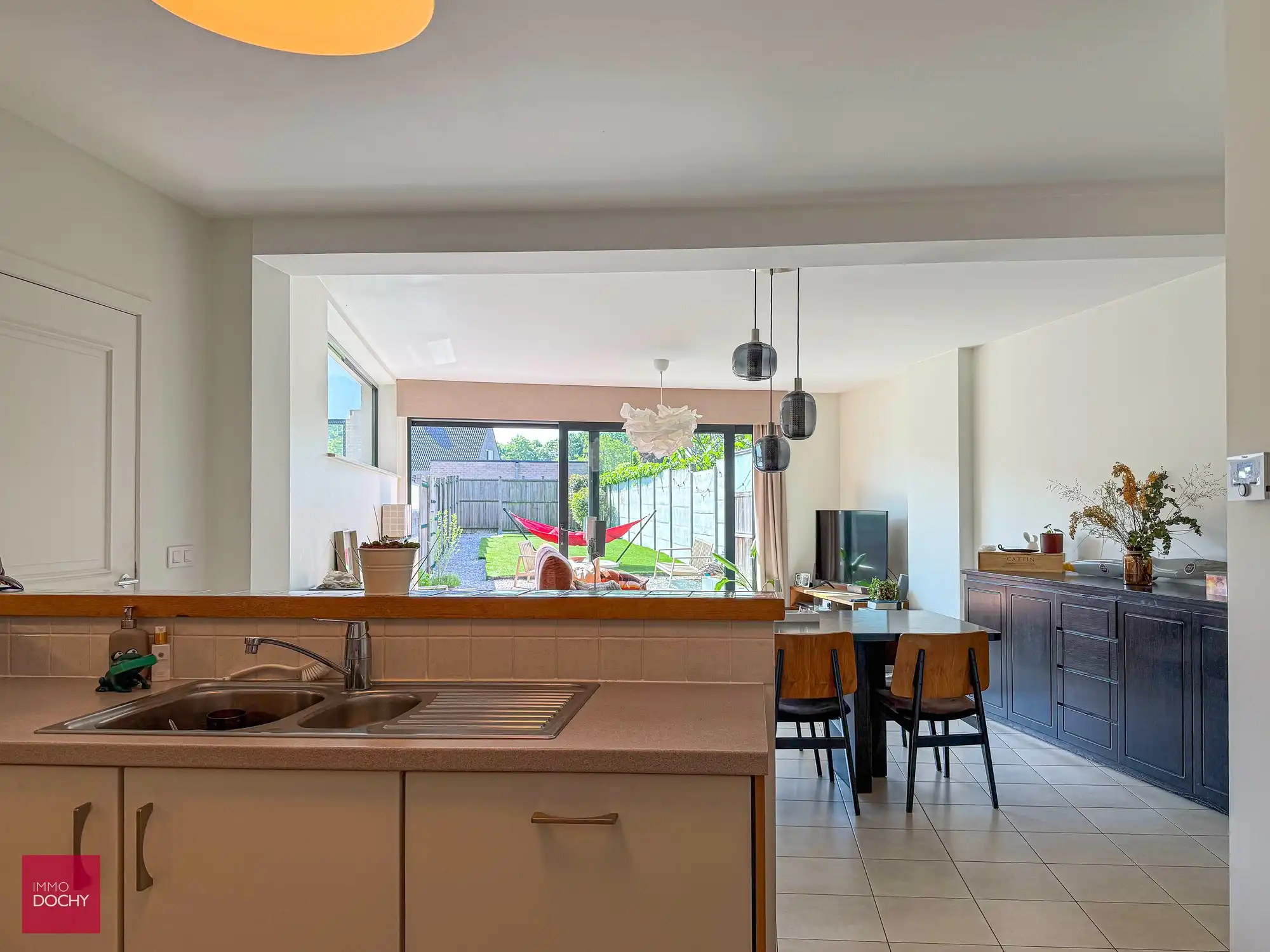 Heel verzorgd gelijkvloers appartement met tuintje en garage | Rijksweg foto 3