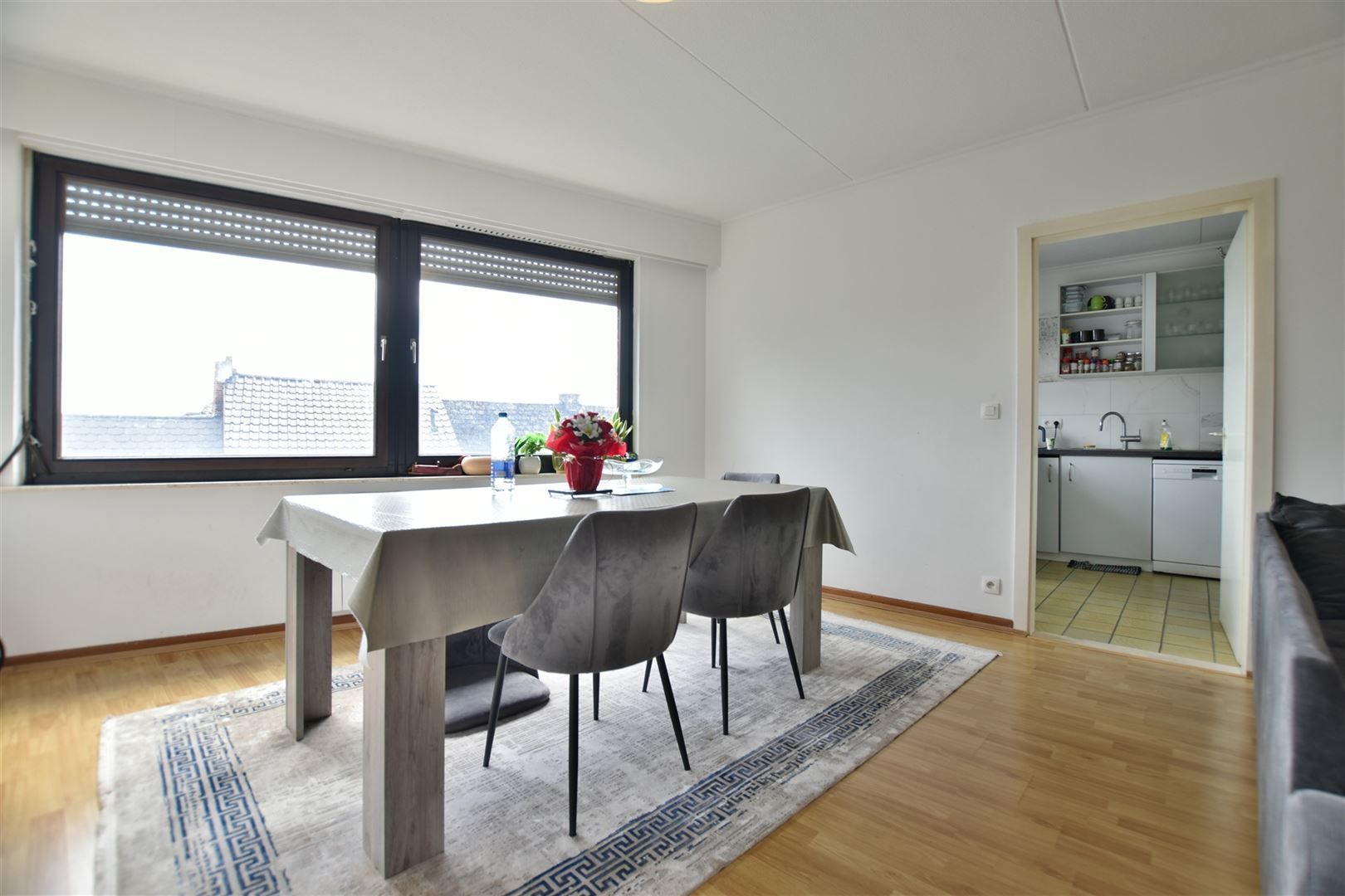 Goed onderhouden appartement gelegen te Sint-Gillis Dendermonde foto 4