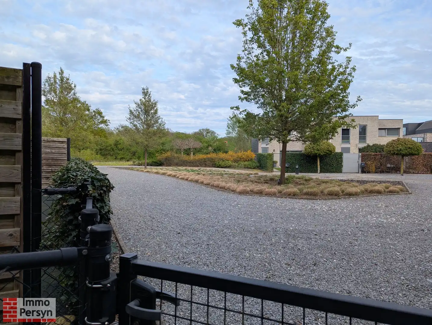 Gelijksvloer appartement met tuintje foto 20