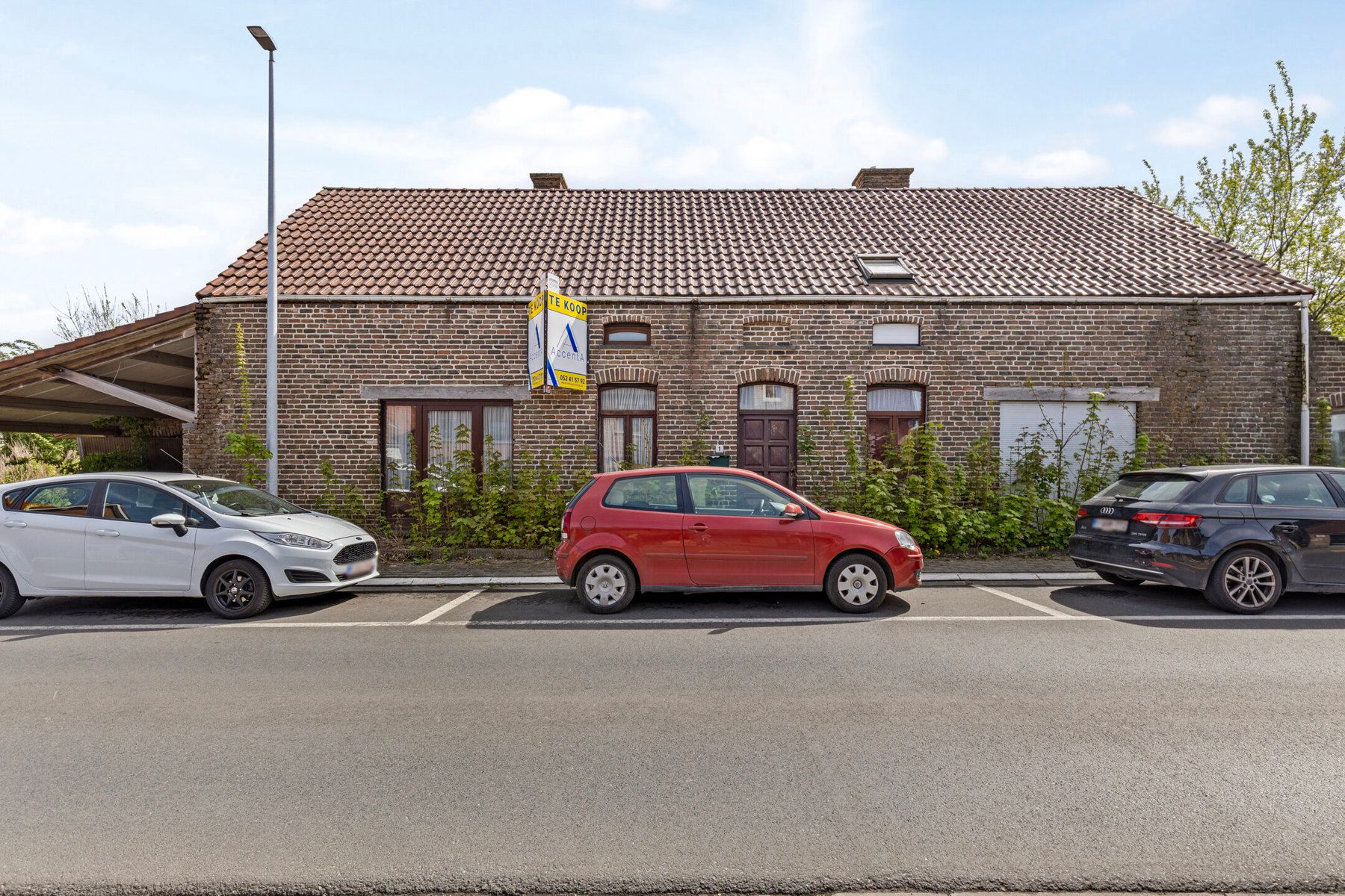 Hoofdfoto van de publicatie: Te renoveren 4-gevel