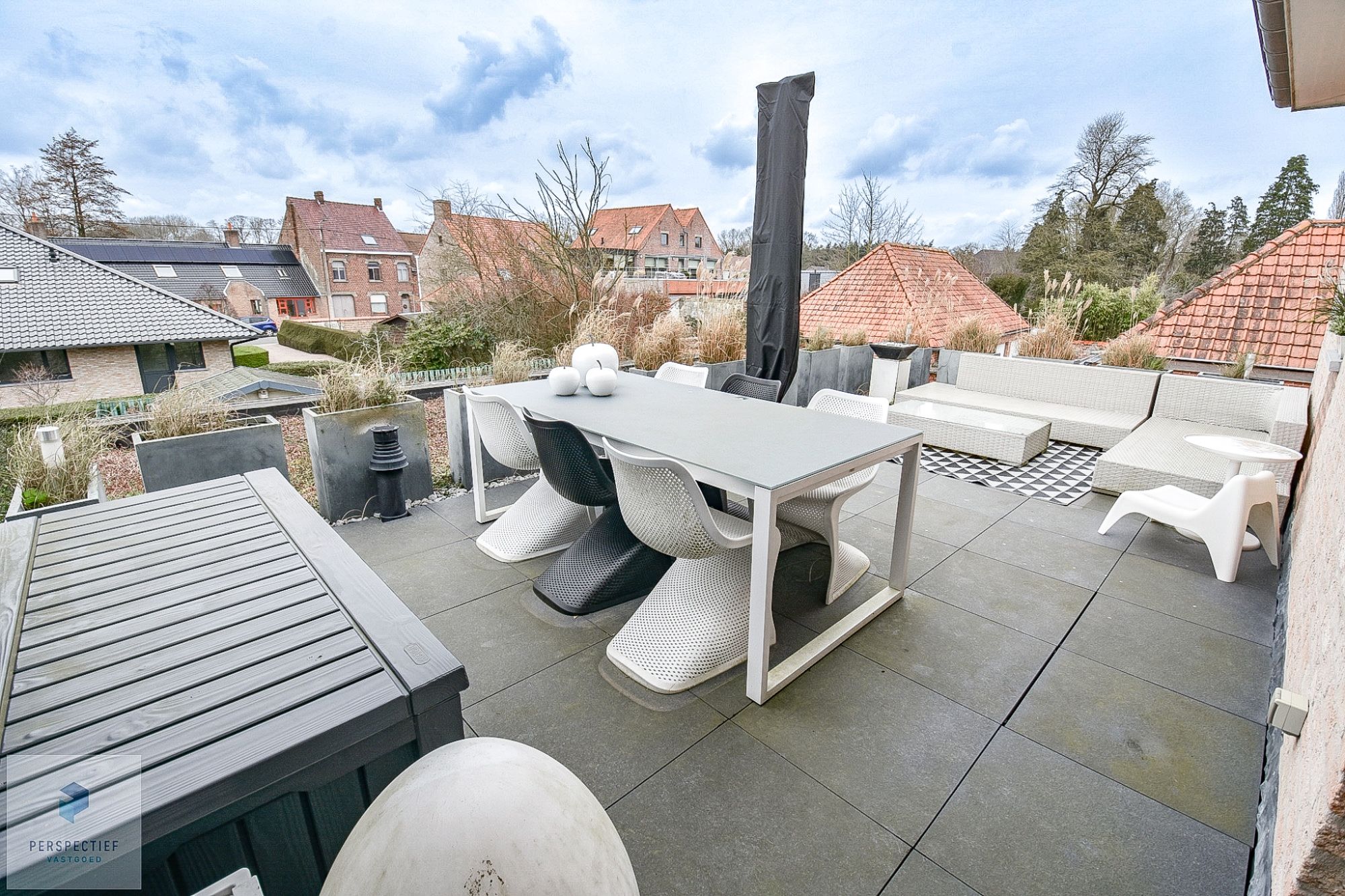WOONAPPARTEMENT met UITZONDERLIJK GROOT ZONNETERRAS foto 2