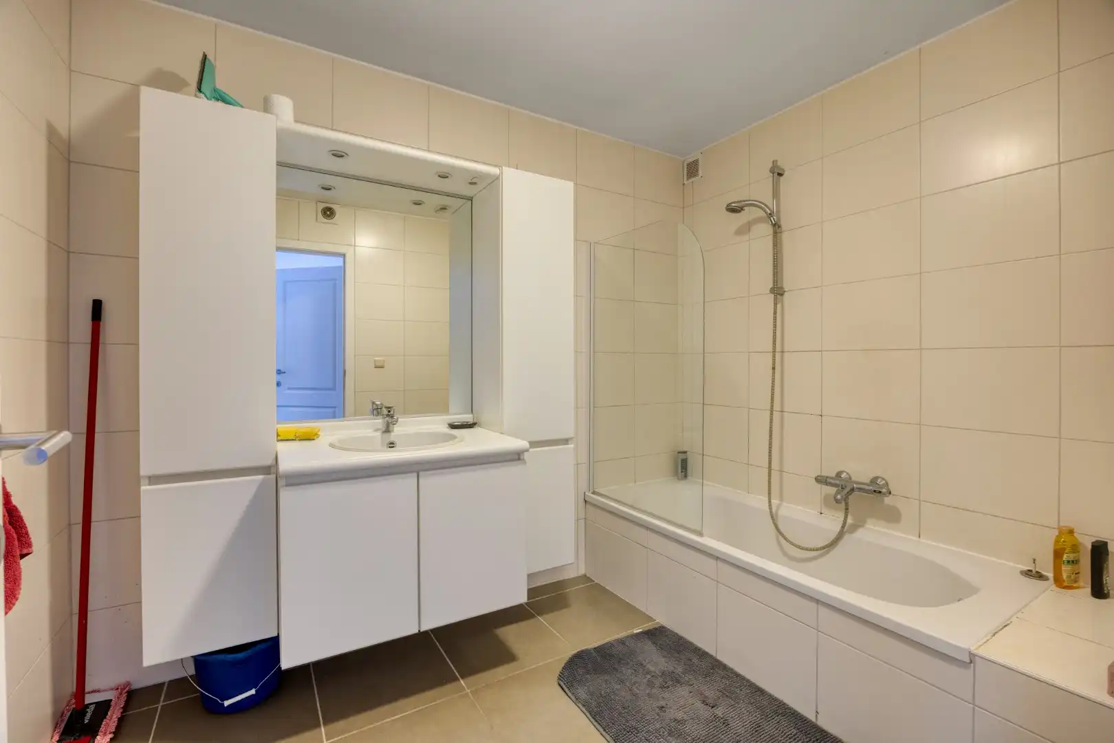 Ruim appartement met 3 slpks, centraal gelegen in Mol !  foto 13