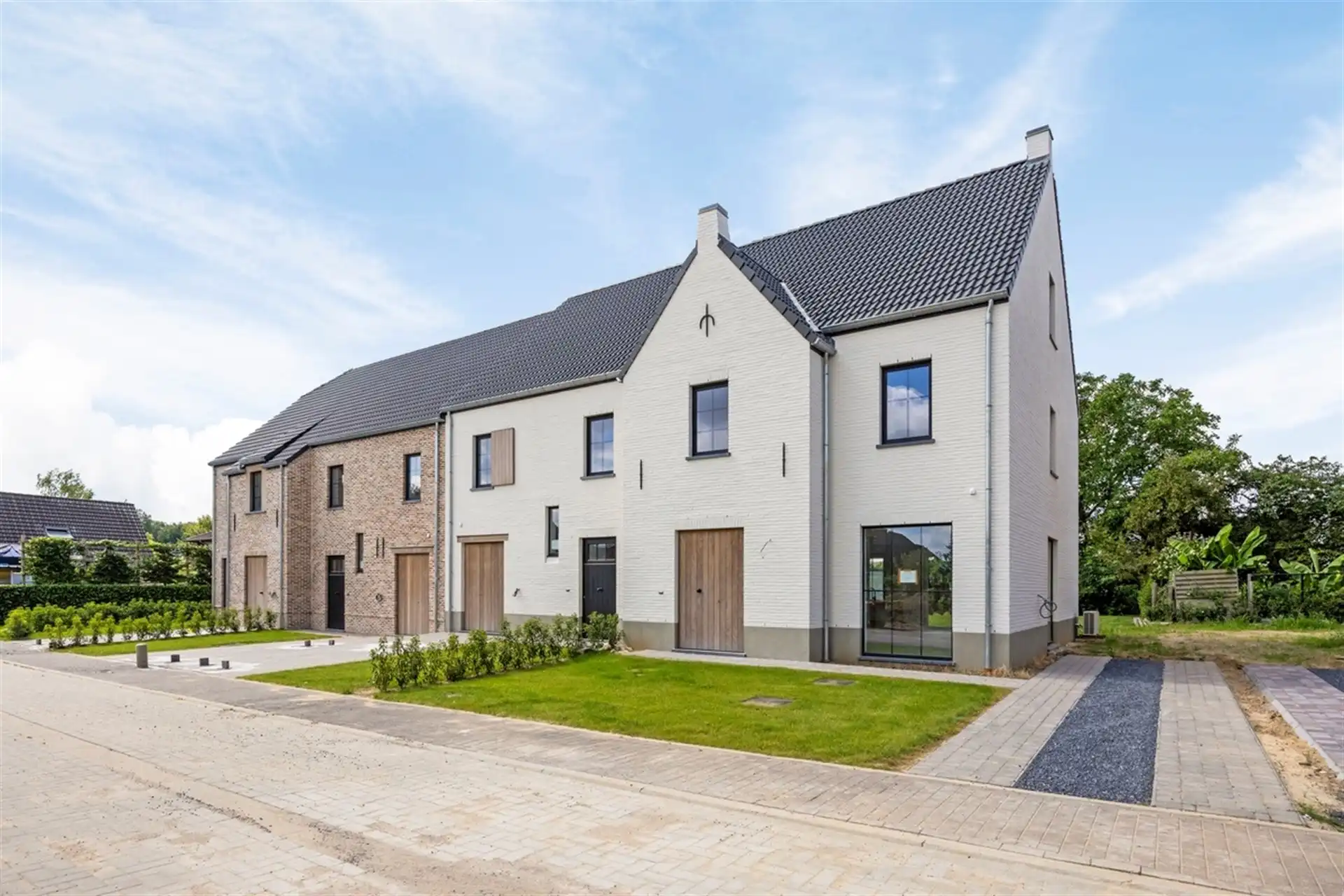 Prachtige Gezinswoningen in het Hart van Erps-Kwerps foto {{pictureIndex}}