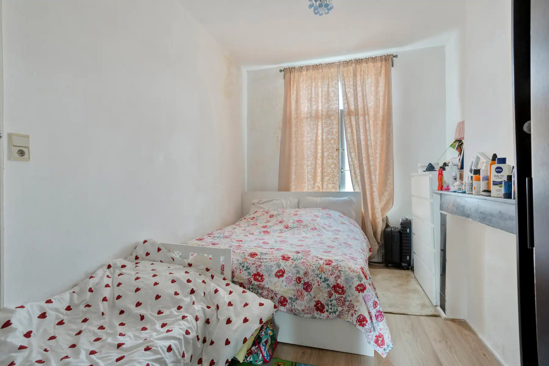 Te renoveren appartementsgebouw met vergunning voor 3 Apps foto 21