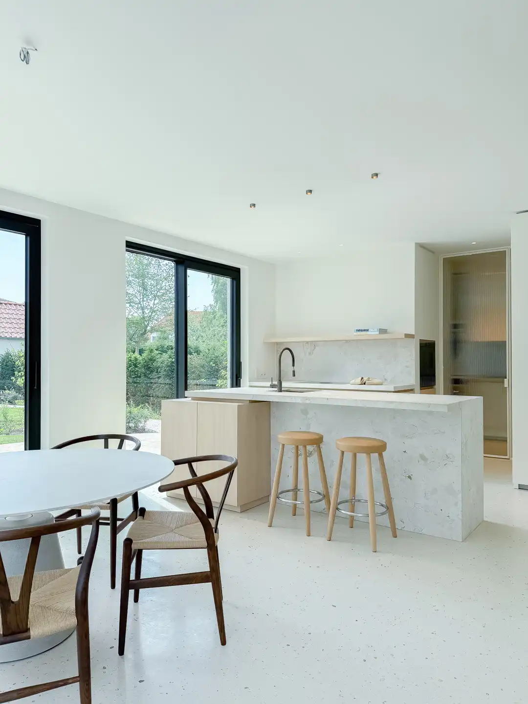 Instapklare NIEUWBOUWVILLA aan de rand van het Zoute... foto 15