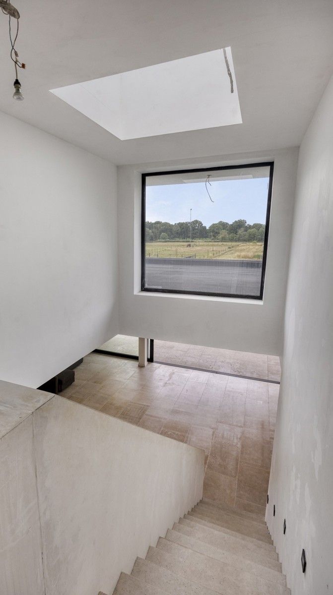 Moderne nieuwbouw villa met strak design ZONDER BTW  – nog verder af te werken naar eigen smaak! foto 18