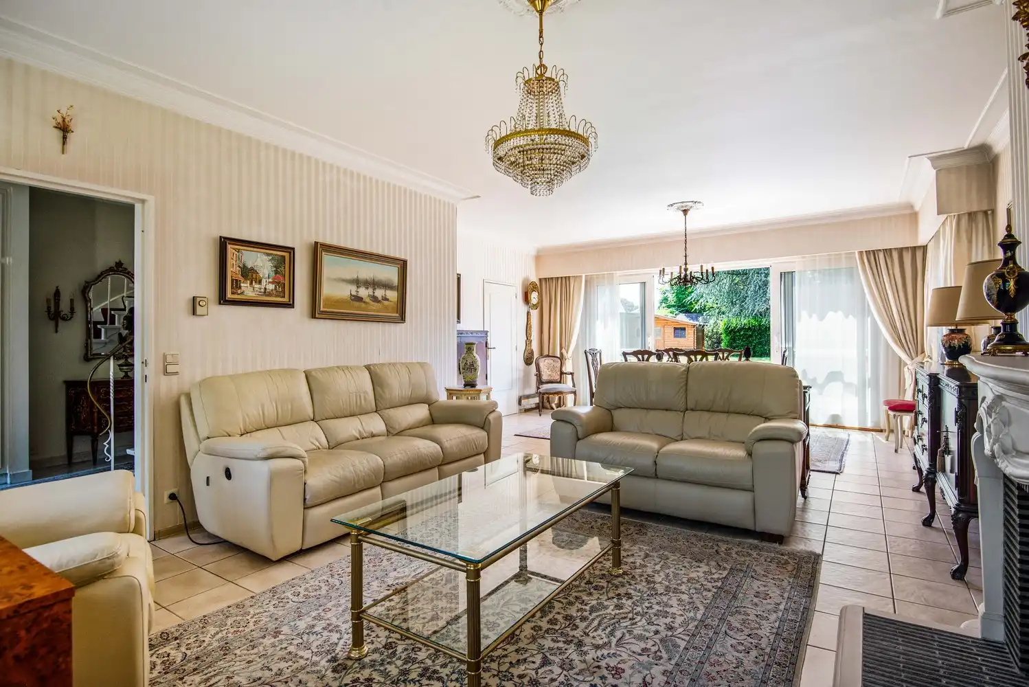 Charmante villa met 4 slaapkamers op toplocatie in Wommelgem! foto 8