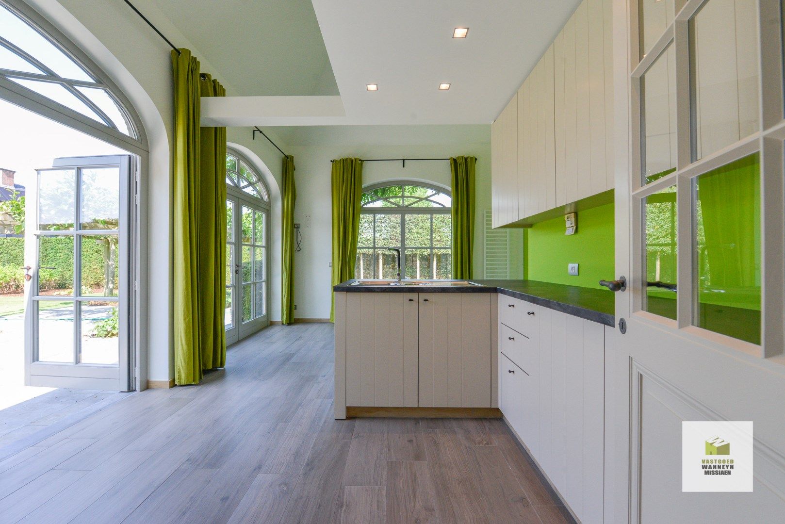 Luxueuze woning met 3 slpk, zwembad en polyvalente ruimte van 115 m2   foto 16