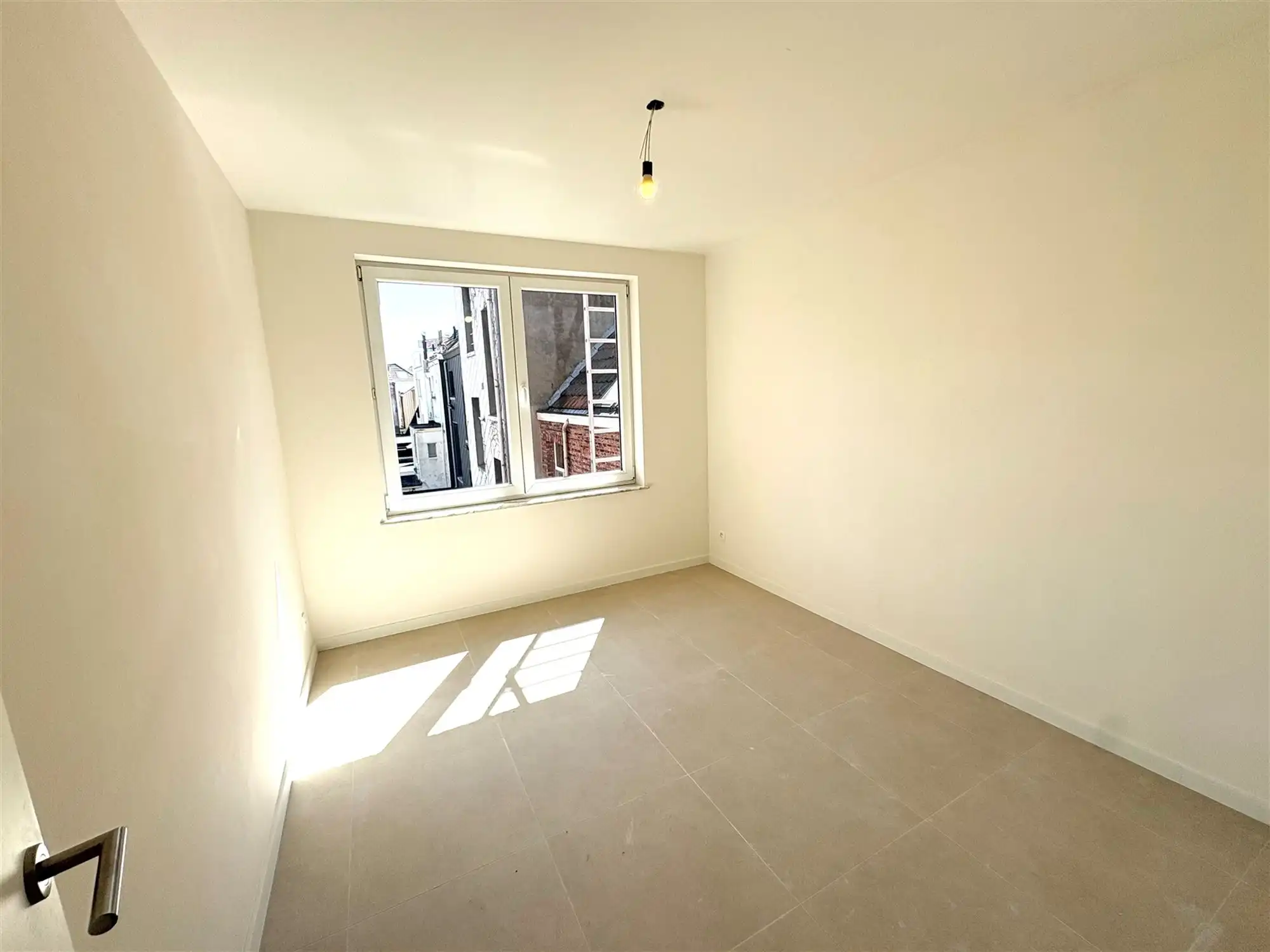 Prachtige vernieuwd 2 slpk appartement. foto 4