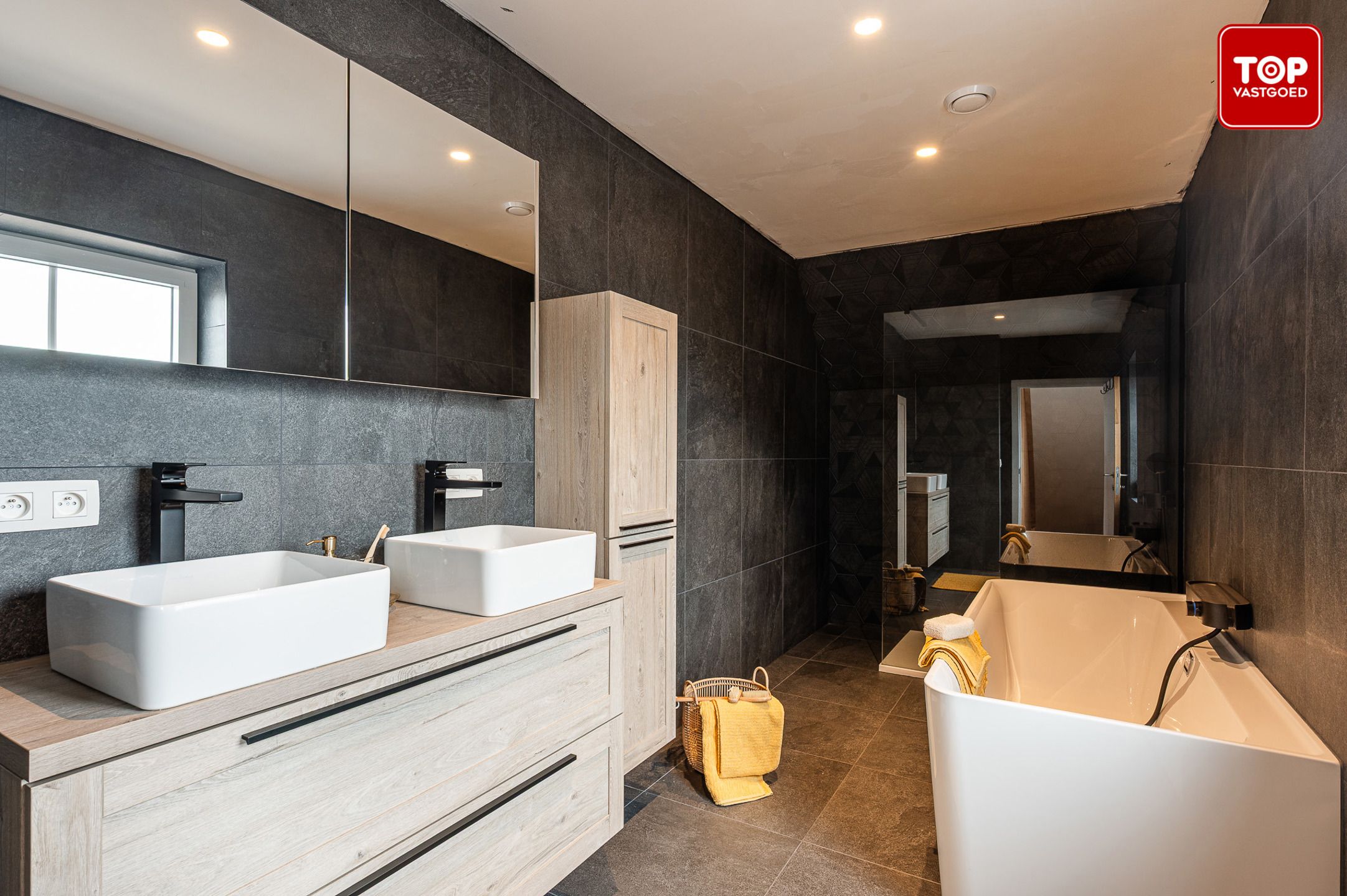 Instapklare BEN-woning met 4 slaapkamers, garage en royale tuin foto 18