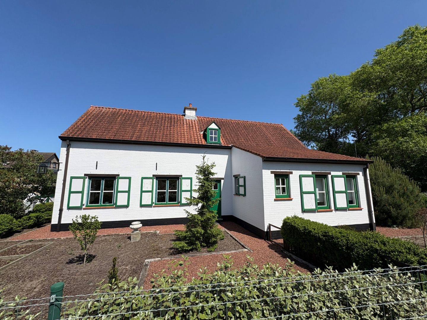 Charmante woning op wandelafstand van zee foto {{pictureIndex}}