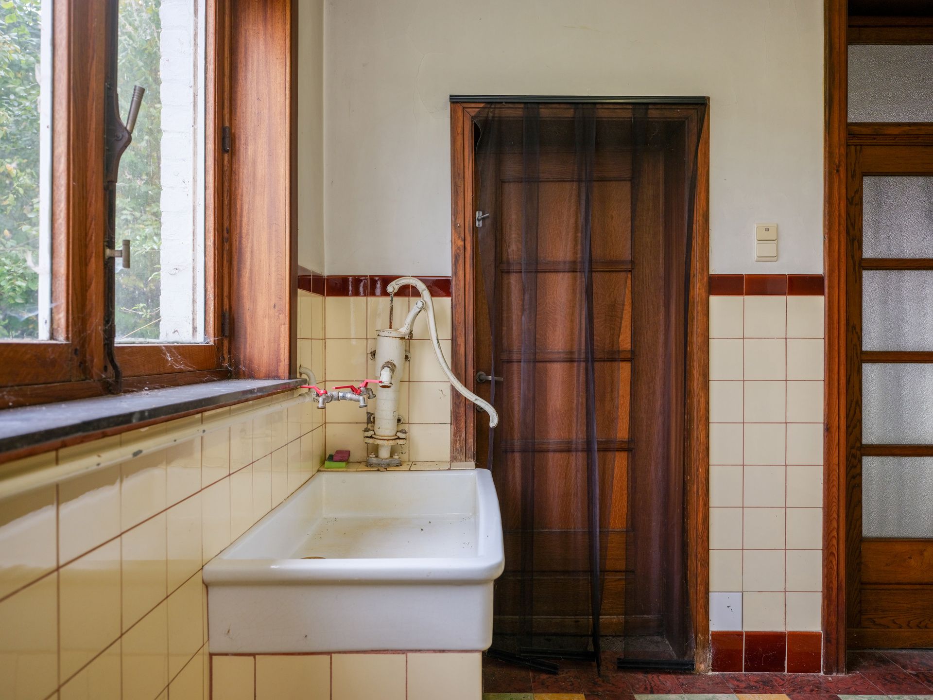 Authentieke (voormalige) pastorie op ruim perceel van 4.057 m² foto 17