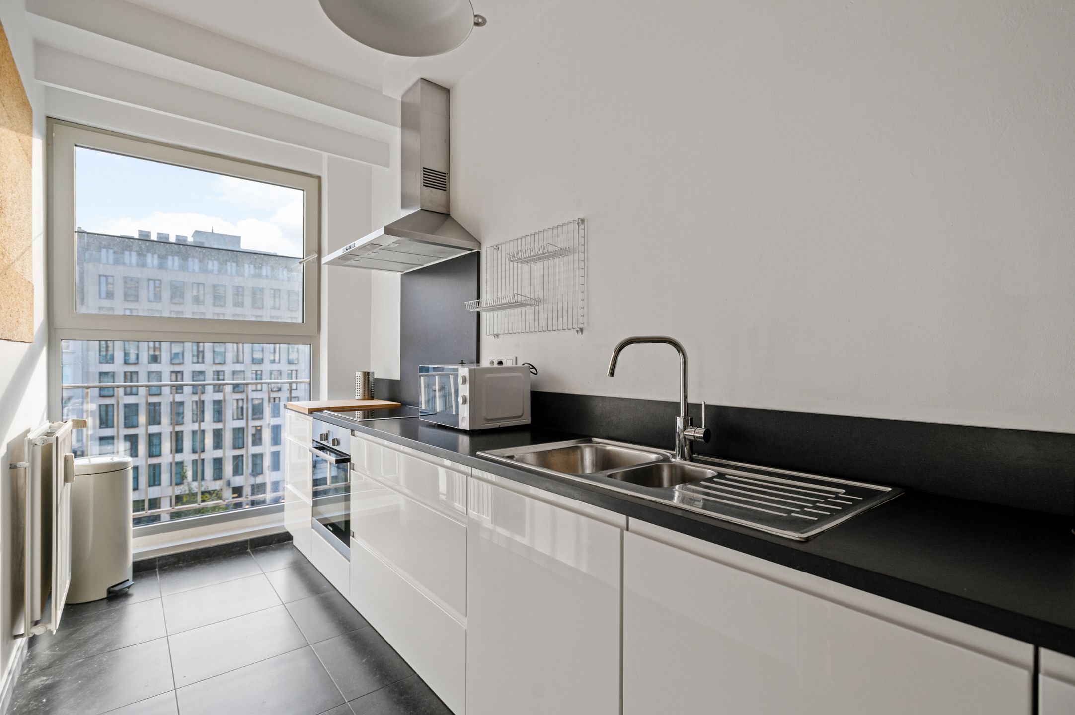 Leuk appartement met zicht op Operaplein foto 6