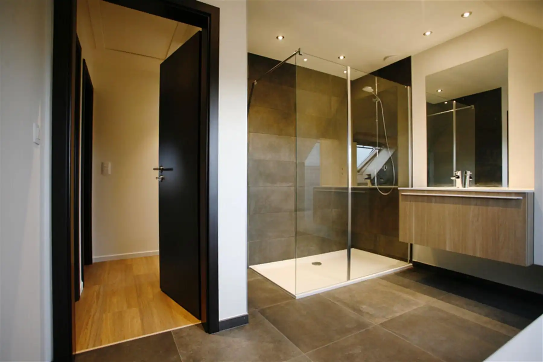 Appartement te huur foto 12