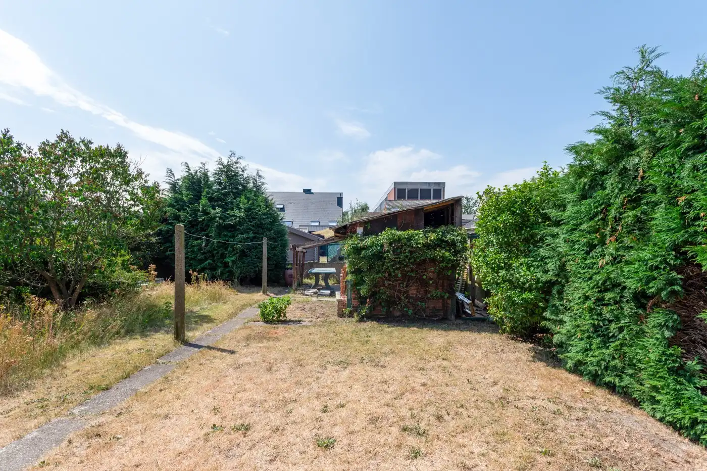 Gerenoveerde gezinswoning met 3 à 4 slpk., veranda en tuin foto 22