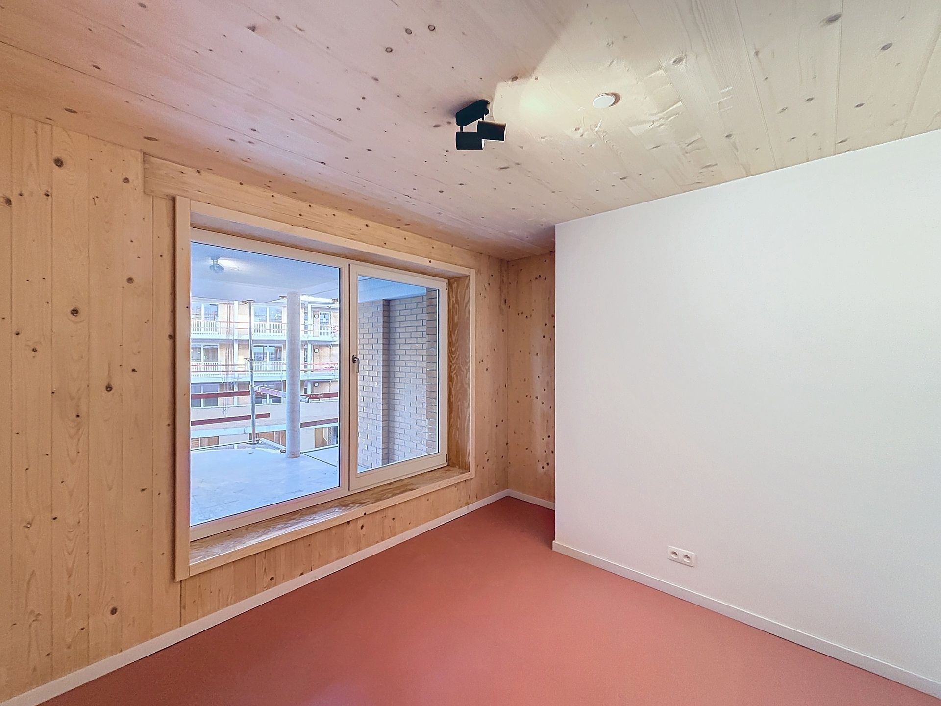 IDEAAL VOOR CO-HOUSING - nieuwe flat foto 5