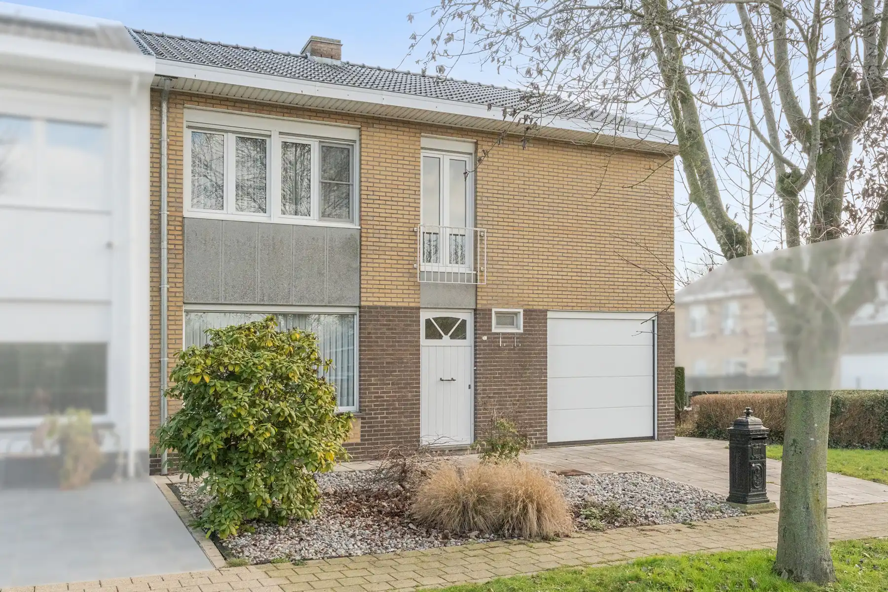 Hoofdfoto van de publicatie: Lichtrijke ruime hoekwoning met 4 slaapkamers, veranda en garage